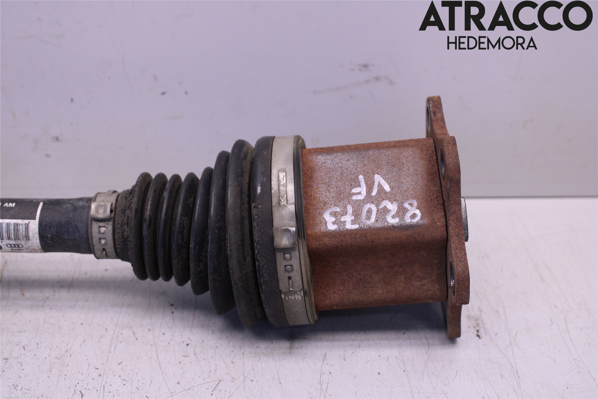 Volkswagen VW PASSAT 15-19 Drivaxel Fram Vänster