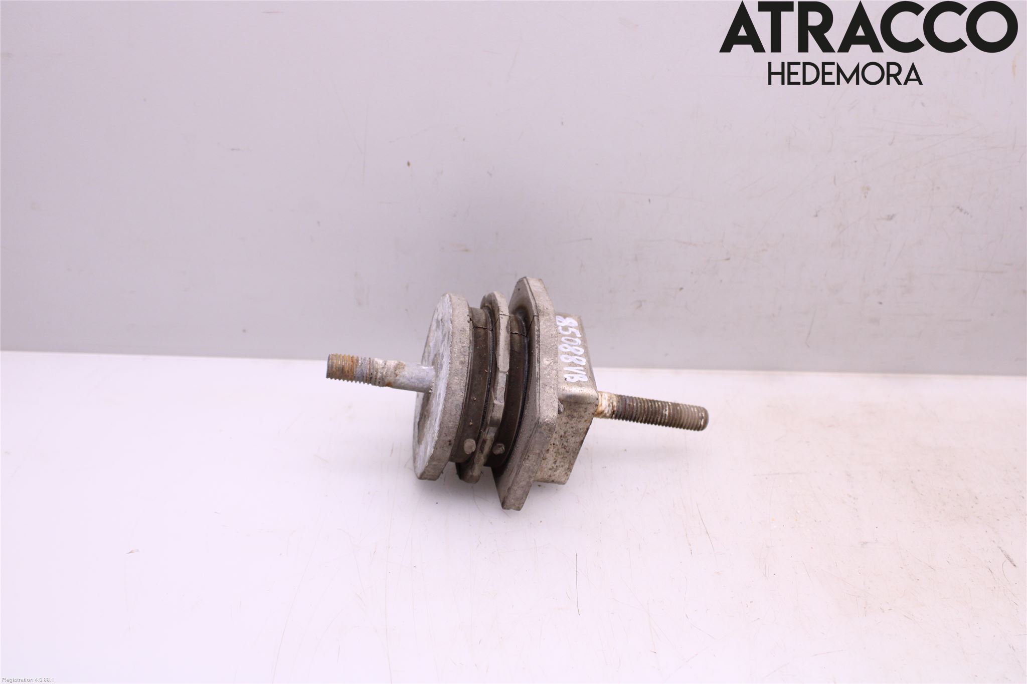 Volvo S90 17->> Bakaxel Fäste