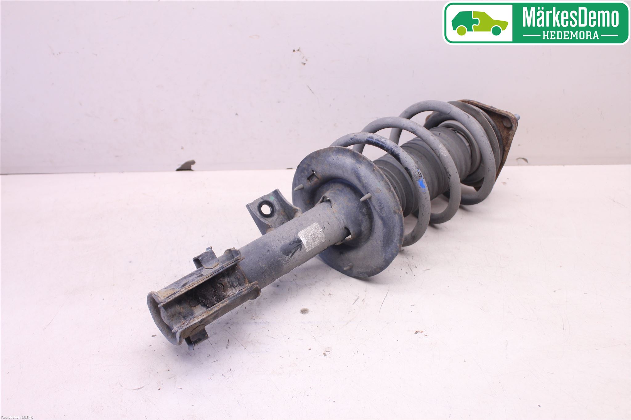 Kia CEED 12-18 Fjäderben Fram Höger