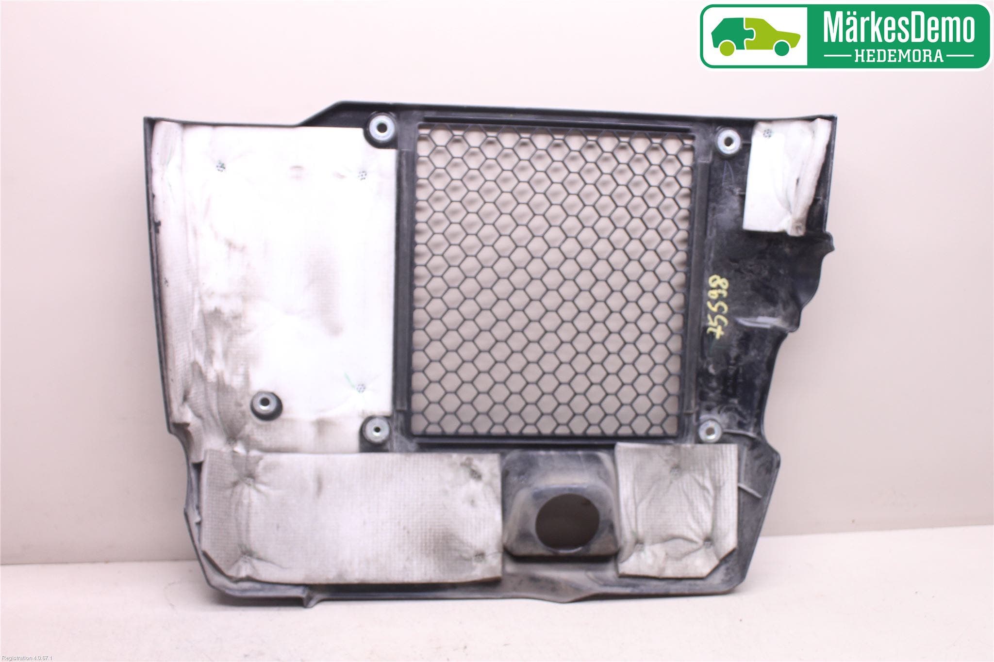 Toyota HILUX 05-16 Motorkåpa