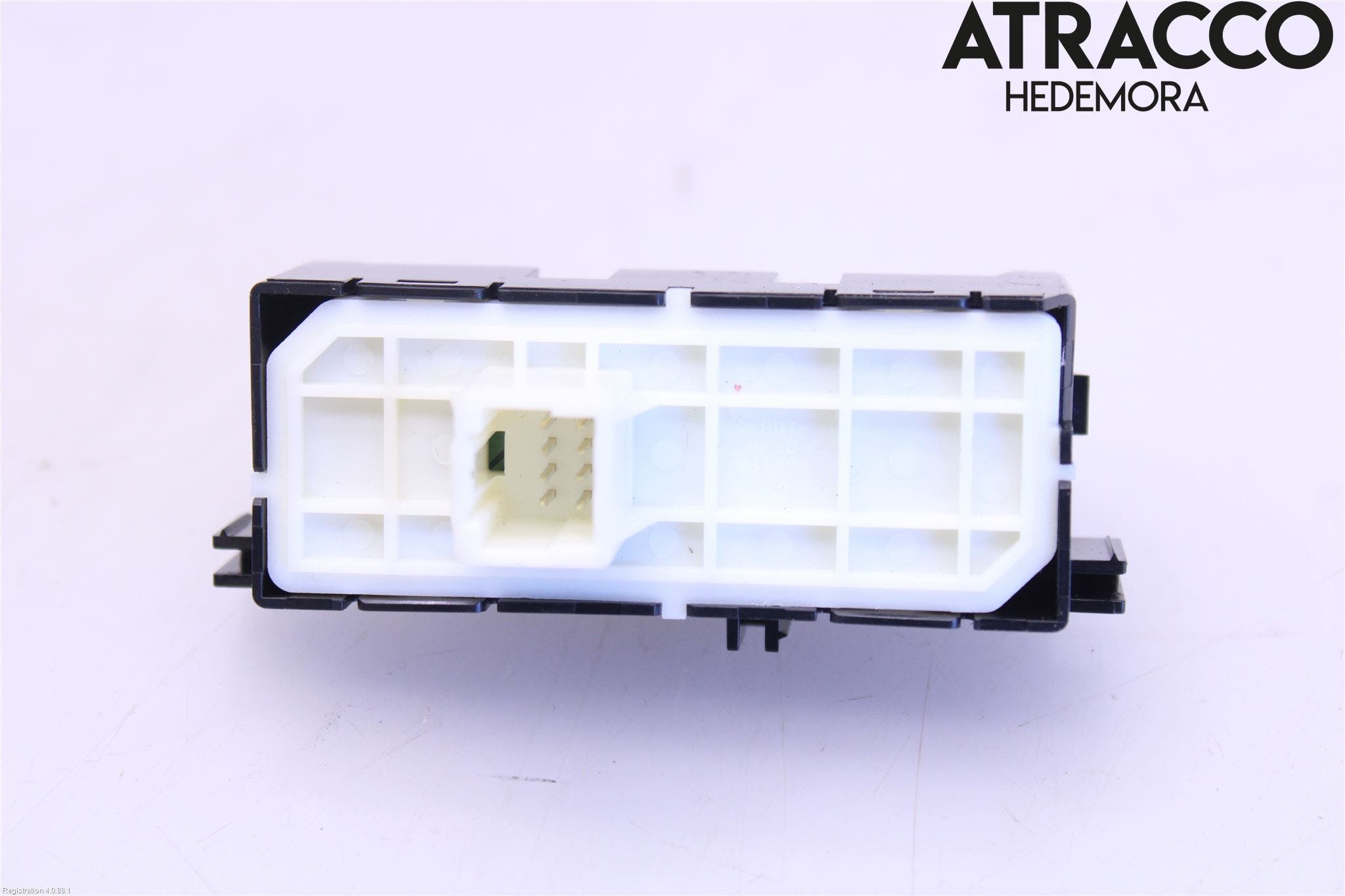 Toyota YARIS CROSS XP21 21- Strömställare Multifunktion