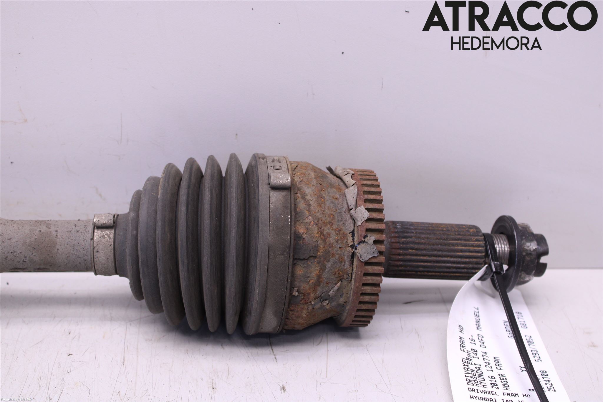 Hyundai i40 16-18 Drivaxel Fram Höger
