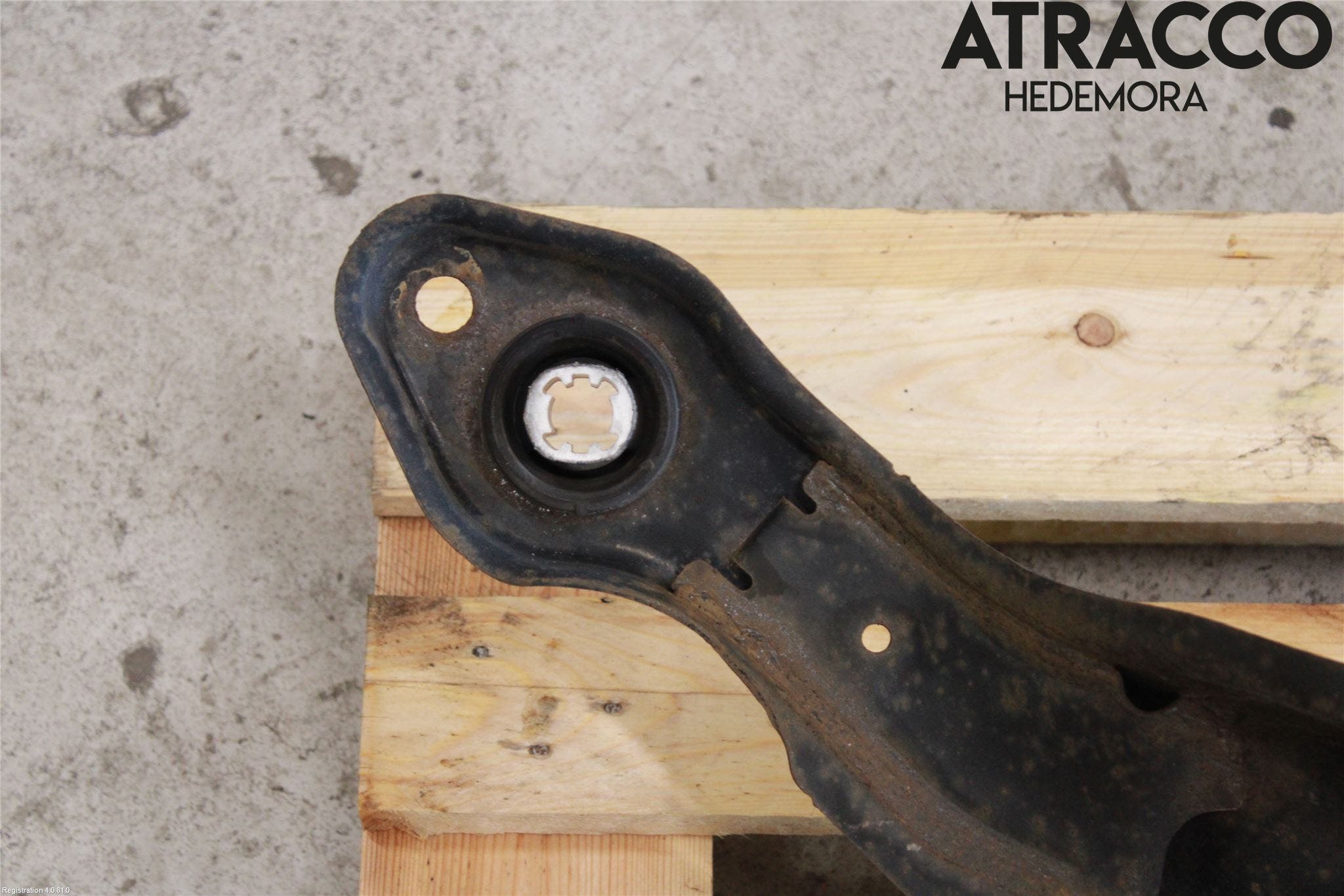 Volvo V60 CROSS COUNTRY 16-18 Bakaxelbalk