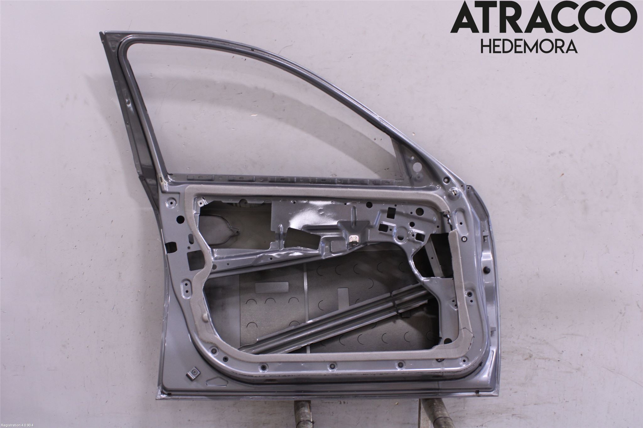 BMW 5 E60/61 Sed/Tou 02-10 Dörr Fram Vänster