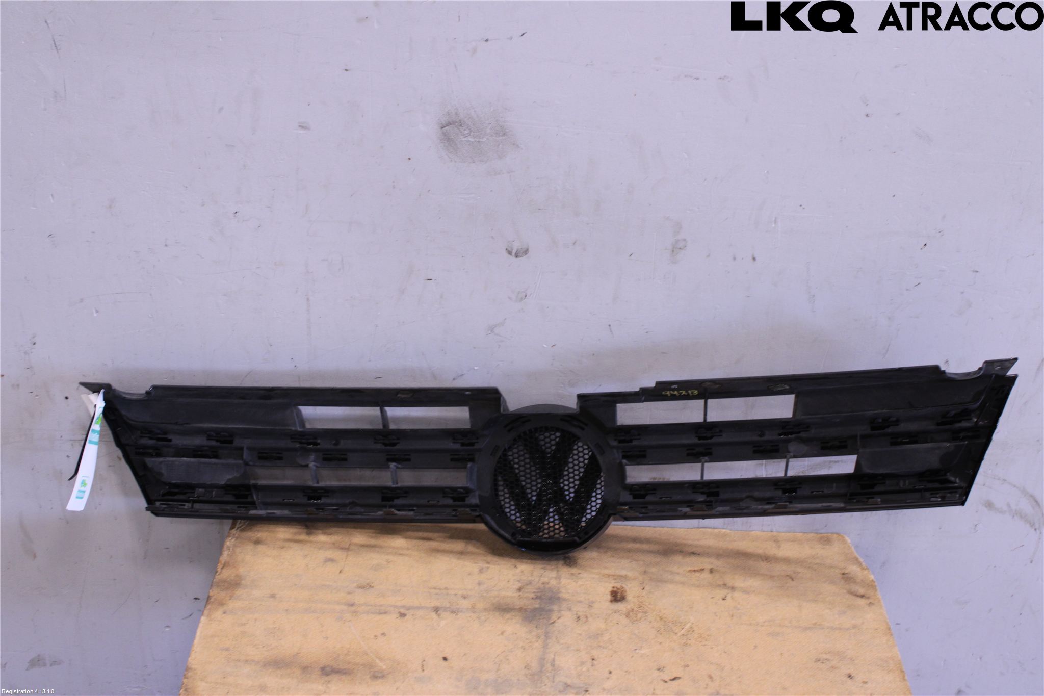 Volkswagen VW TOUAREG 7P 11-18 Grill Komp
