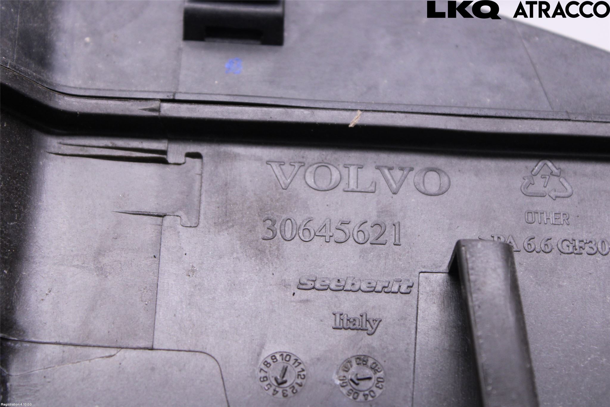 Volvo V70 05-08 Styrservooljebehållare