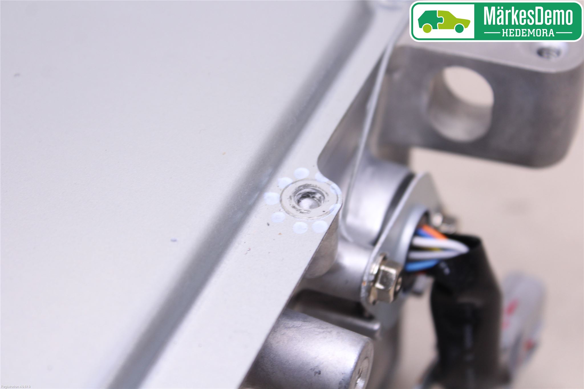 Mitsubishi OUTLANDER 13-21 Batteriladdare Högspänning