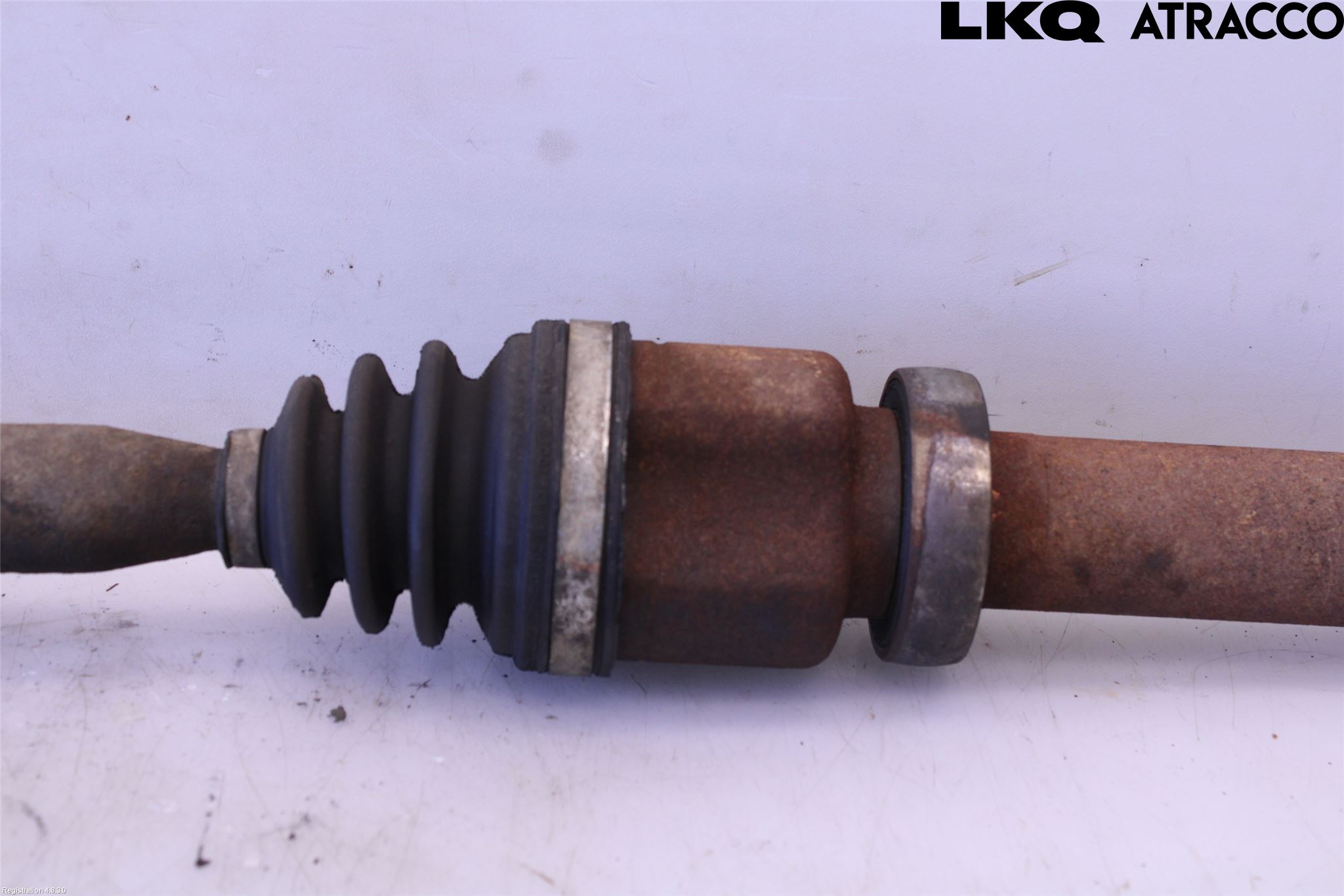 Ford FOCUS 08-11 Drivaxel Fram Höger