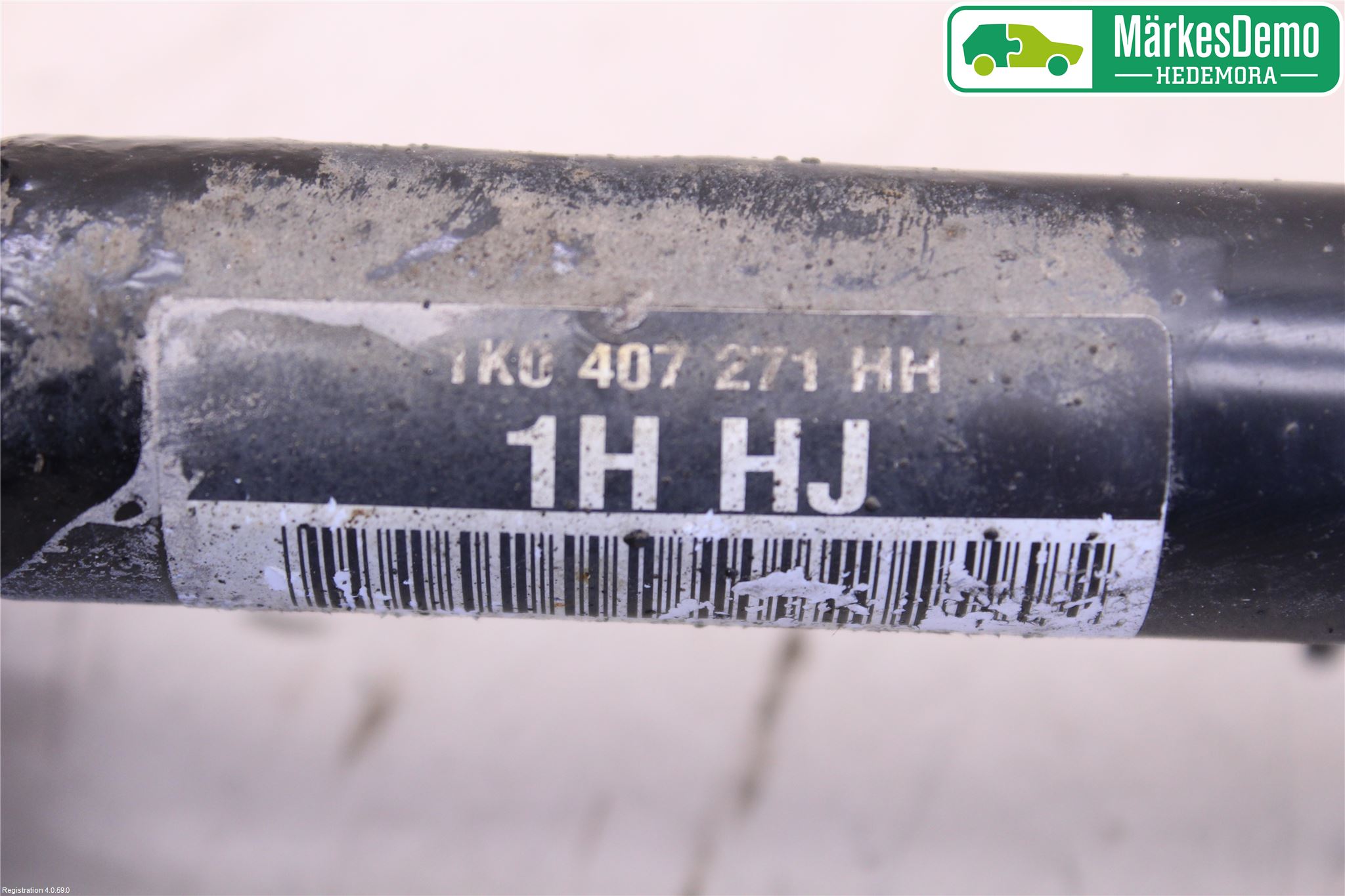 Volkswagen VW PASSAT 11-14 Drivaxel Fram Vänster