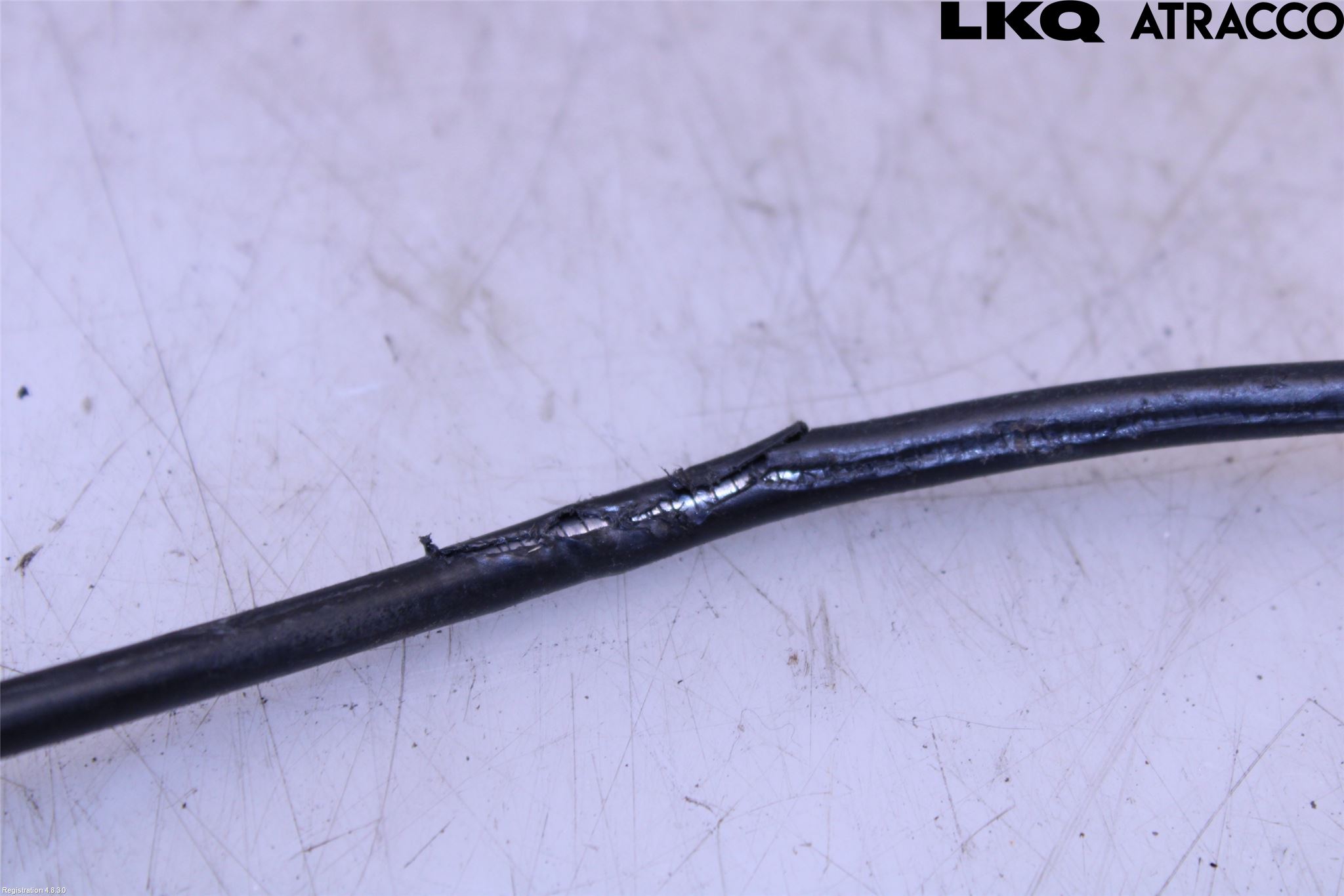 Volvo S70/V70/XC  97-00 Huvlås Wire-Spak