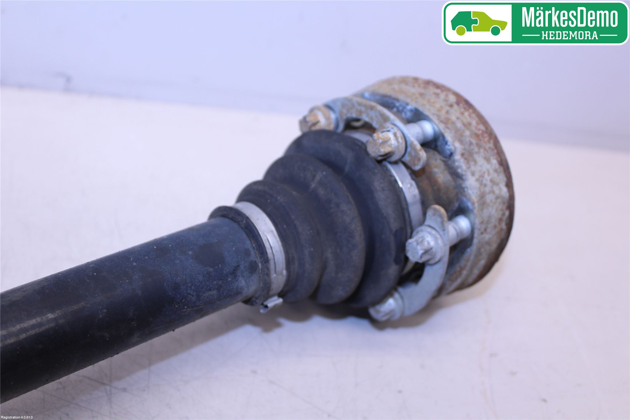 BMW X6 E71/E72   08-14 Drivaxel Bak Höger