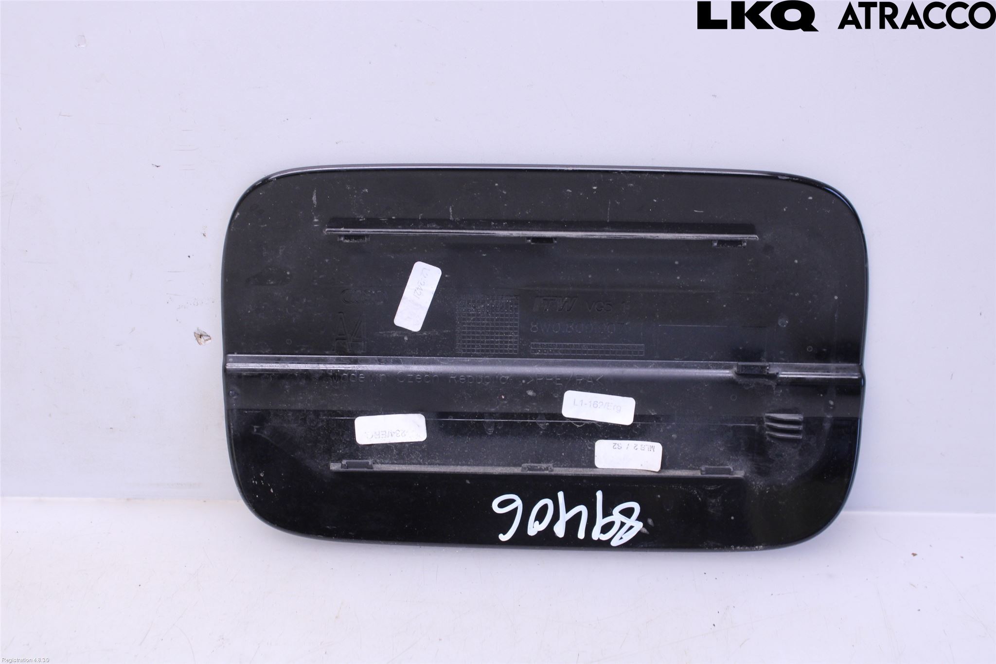 Audi A4/S4 B9 16-19 Tanklucka