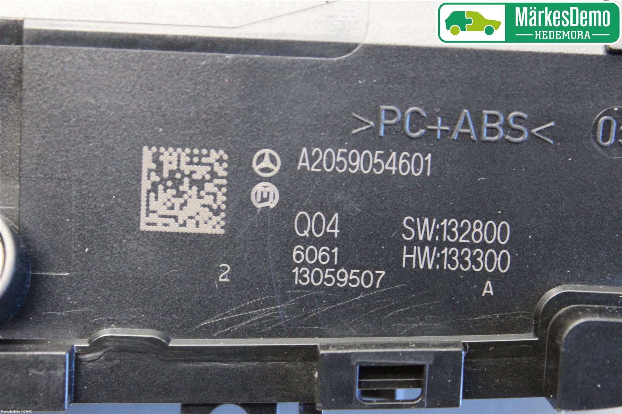 Mercedes-Benz MB C-KLASS (W205) 14-21 Cd Radio - Multimediapanel