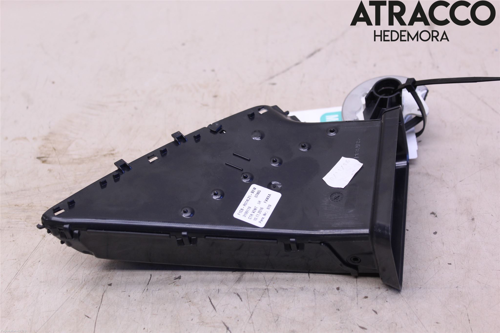Ford KUGA 13-16 Defrosterkanal-Munstycke