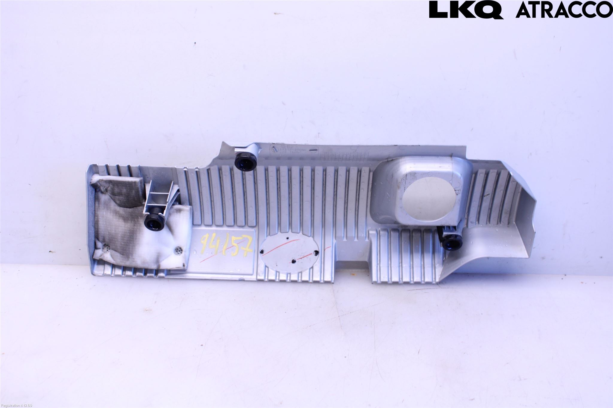 Toyota AURIS 13-19 Motorkåpa