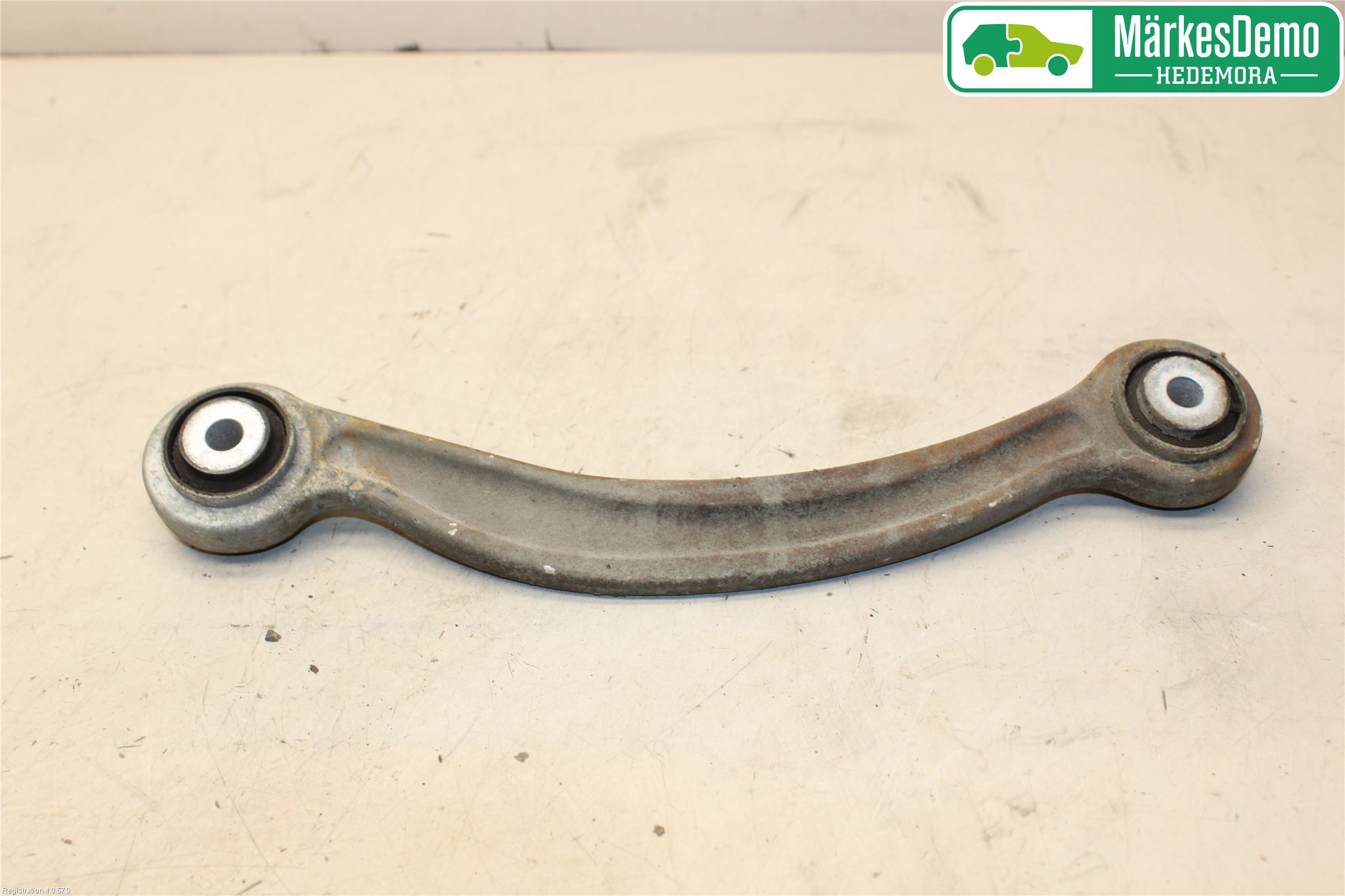 Mercedes-Benz MB E-KLASS (W212) 09-16 Bärarm Bak Övre Höger