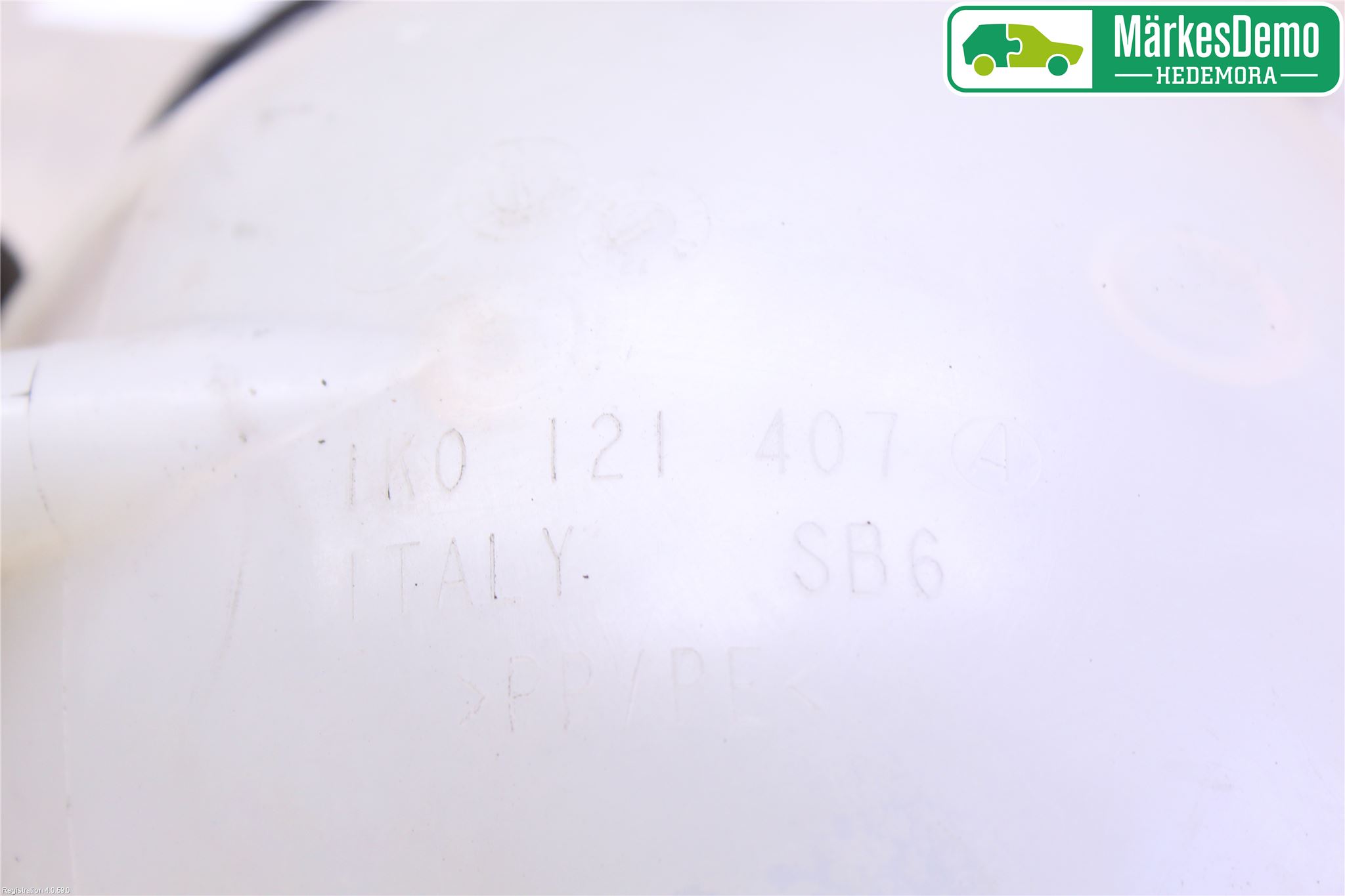 Volkswagen VW GOLF VI 09-13 Expansionstank