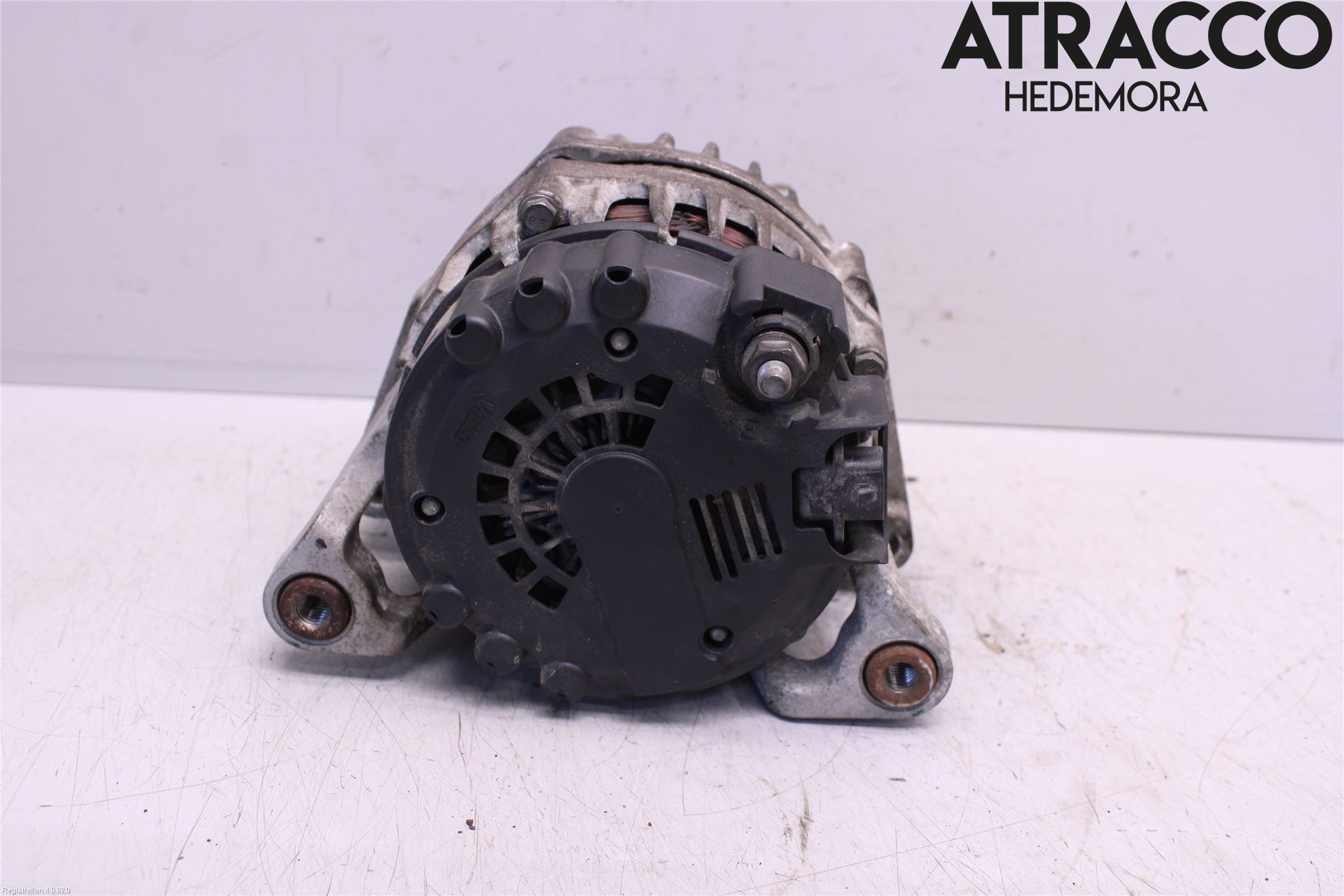 Opel ASTRA J 10-15 Generator