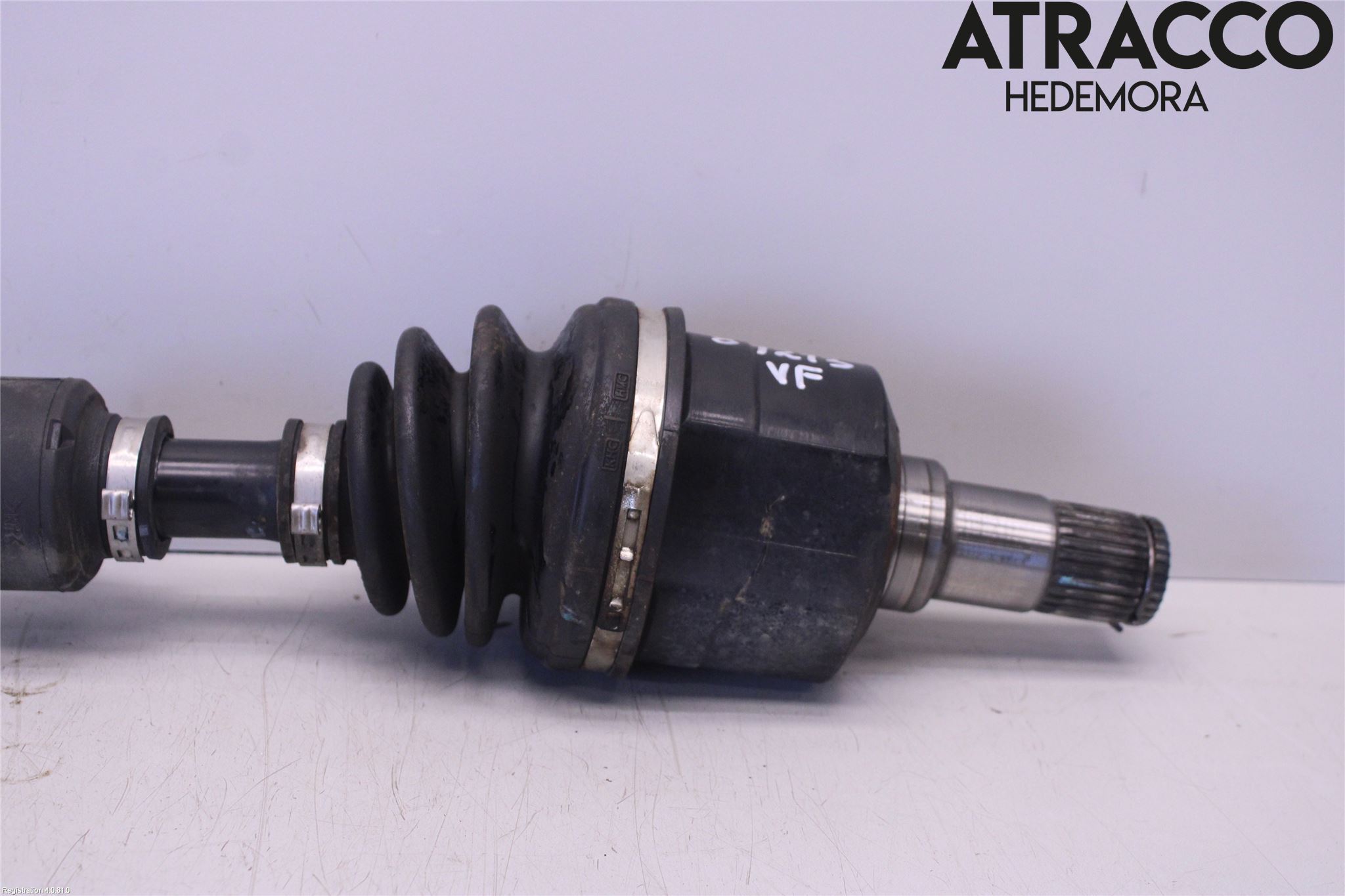 Hyundai i40 16-18 Drivaxel Fram Vänster
