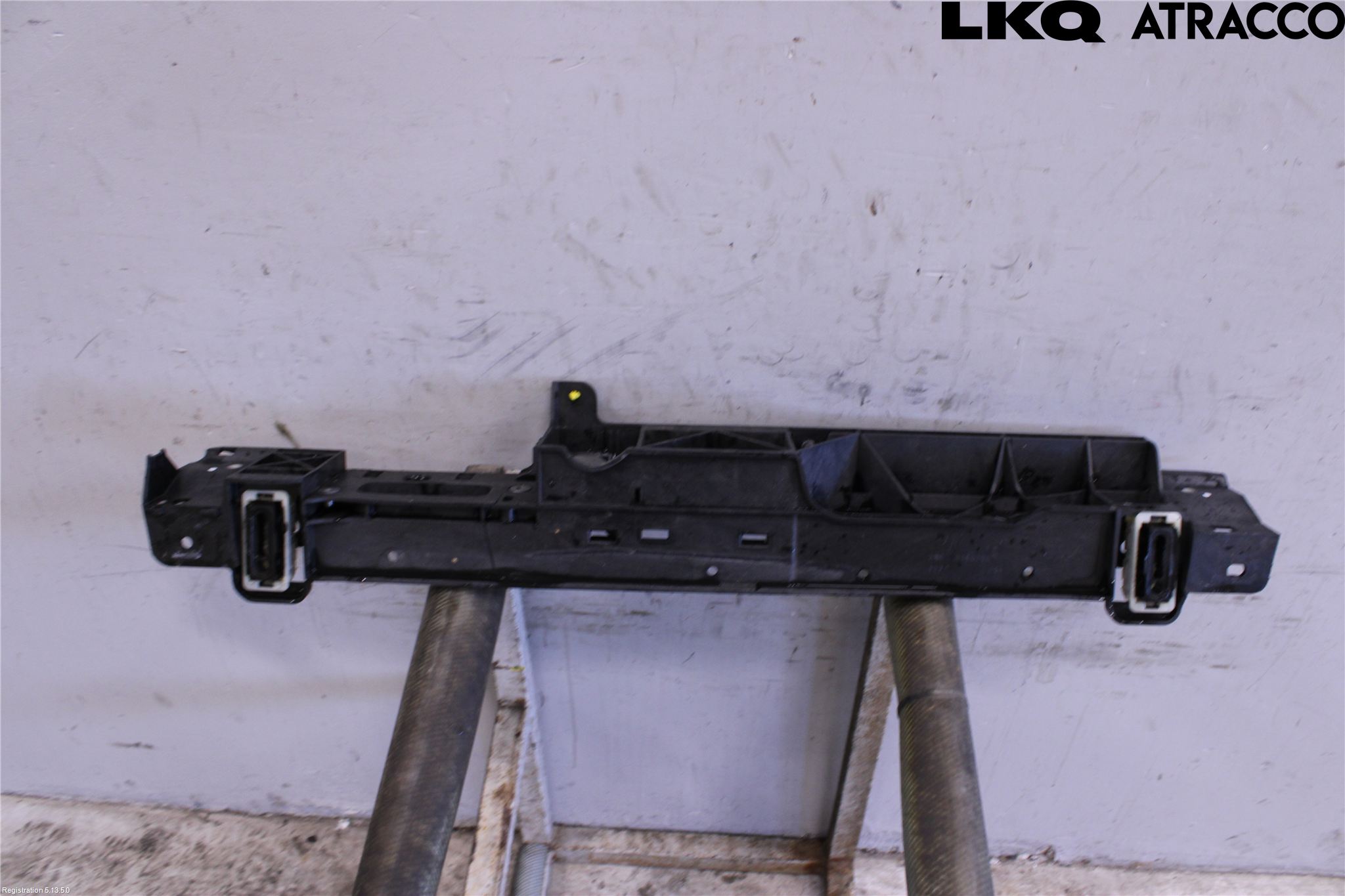 Citroen C4 GRAND PICASSO 14-18 Front Huvlåsplåt-Balk