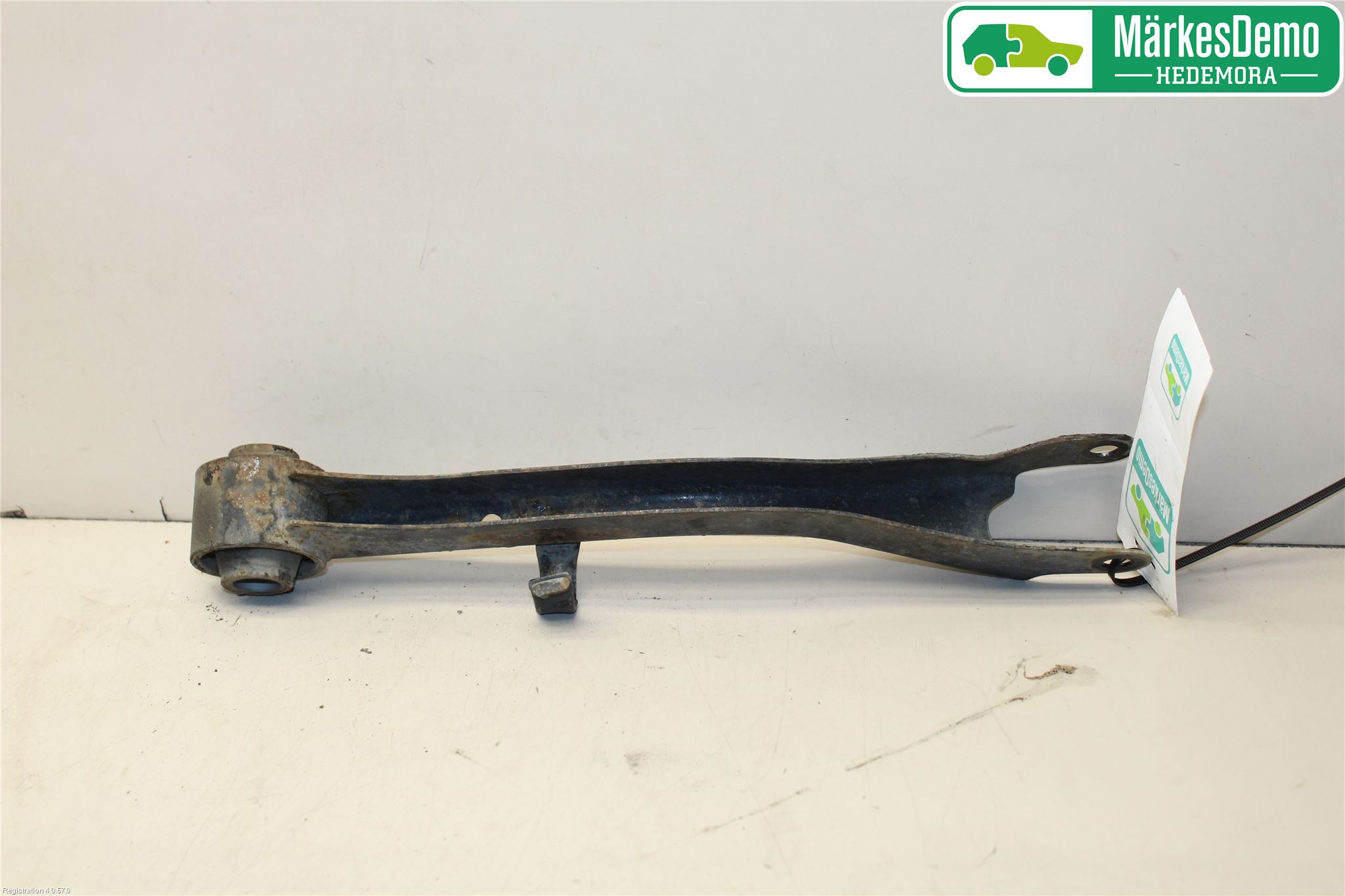 Subaru OUTBACK 10-15 Bärarm Bak Höger