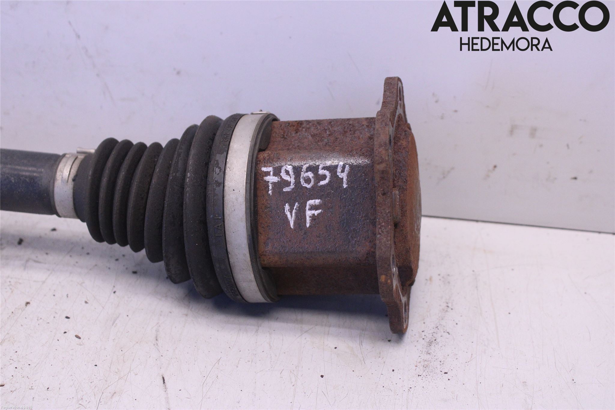 Audi Q5 09-16 Drivaxel Fram Vänster