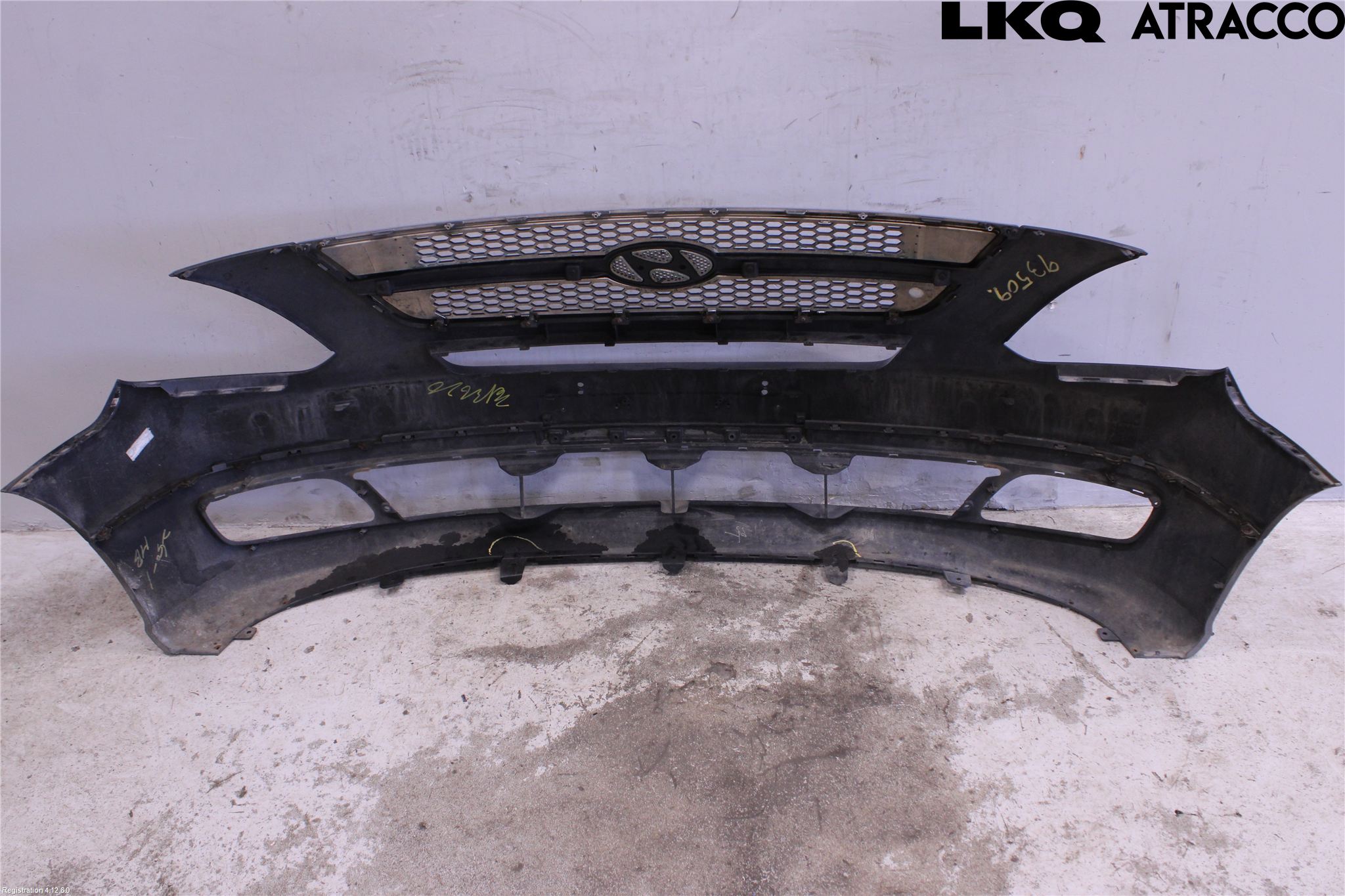 Hyundai H-1/STAREX 08-21 Stötfångarbeklädnad Fram