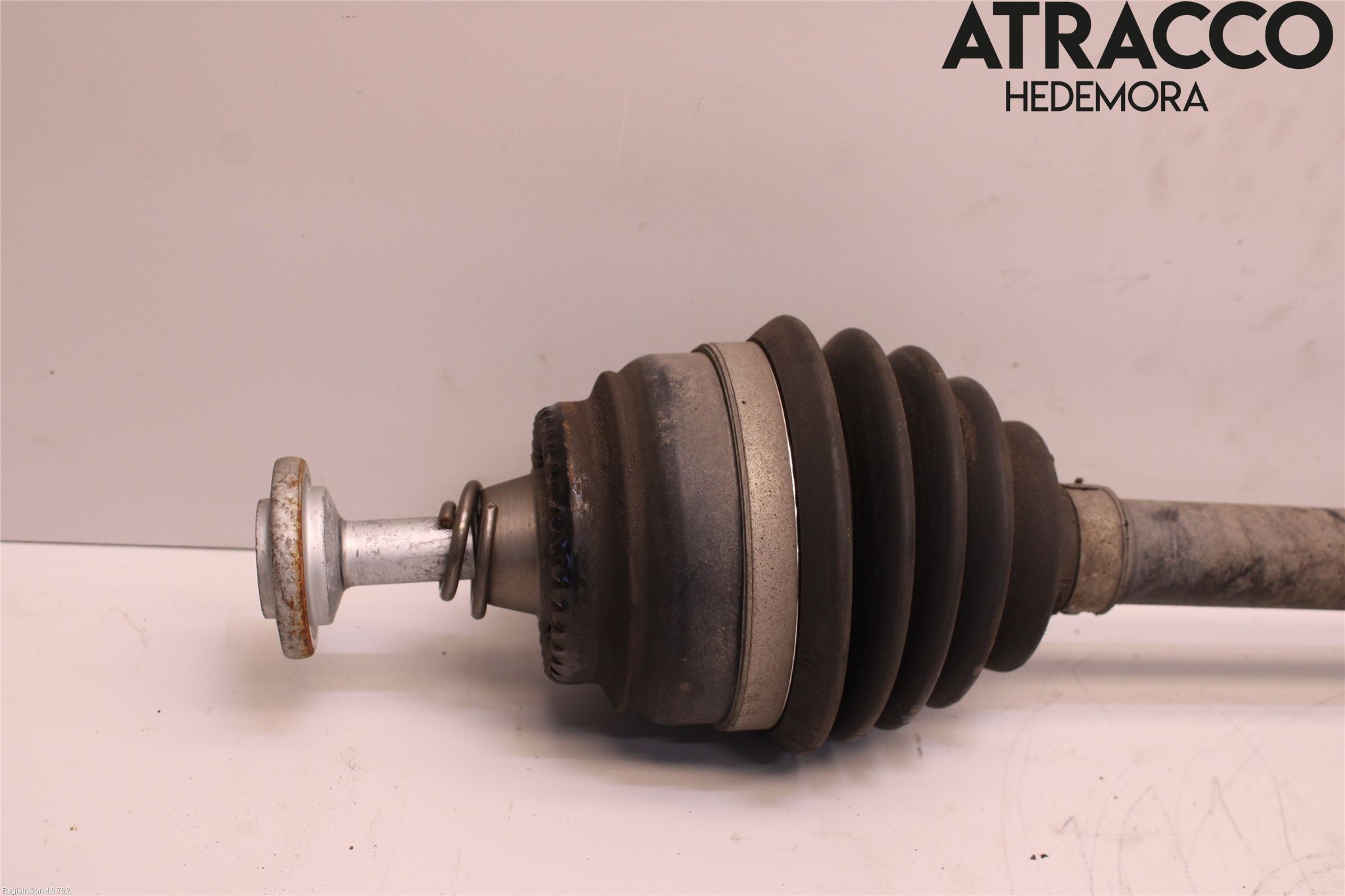 BMW X4 F26 14-18 Drivaxel Fram Vänster