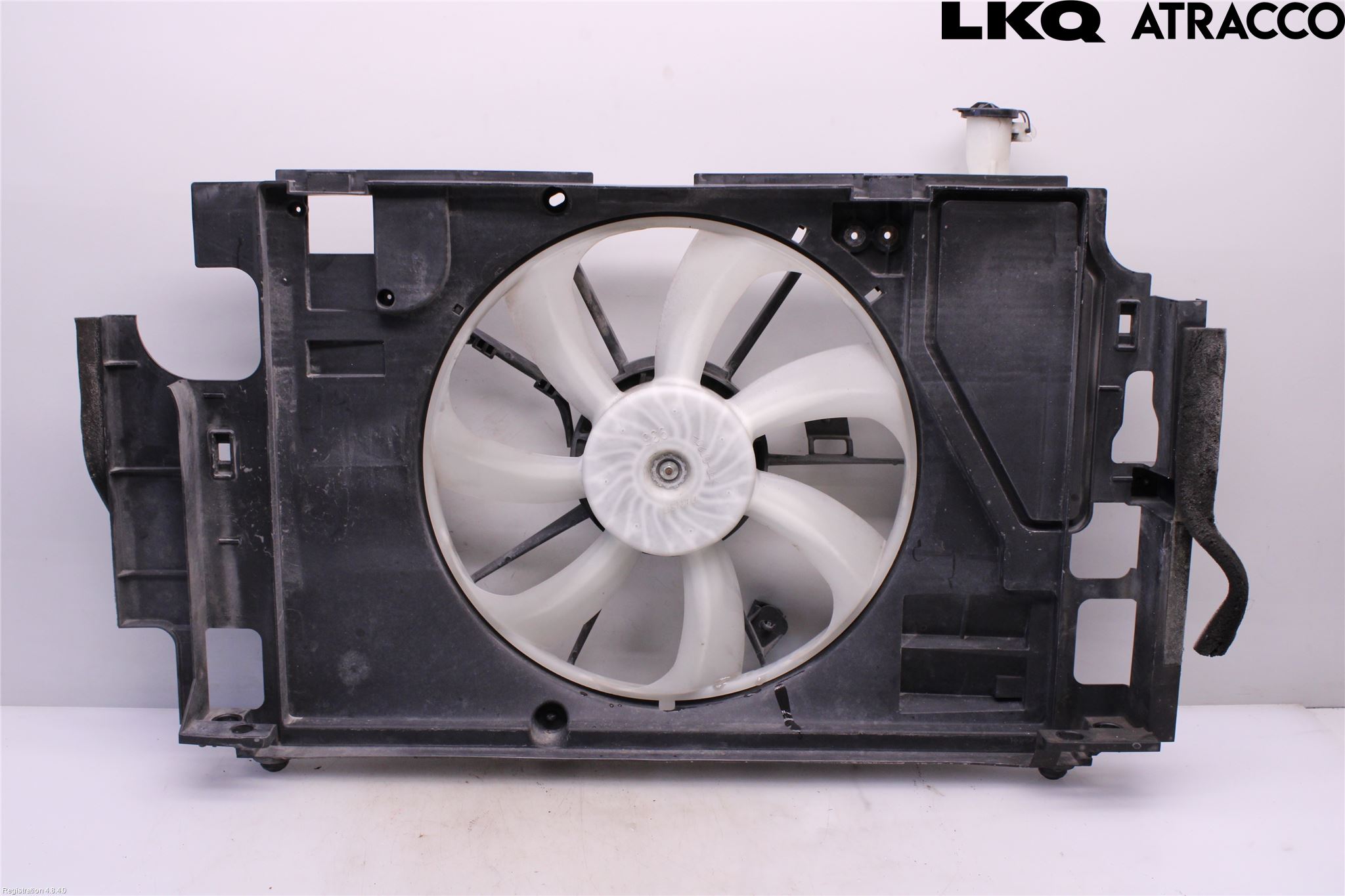 Toyota YARIS XP130 12-14 Kylfläkt El