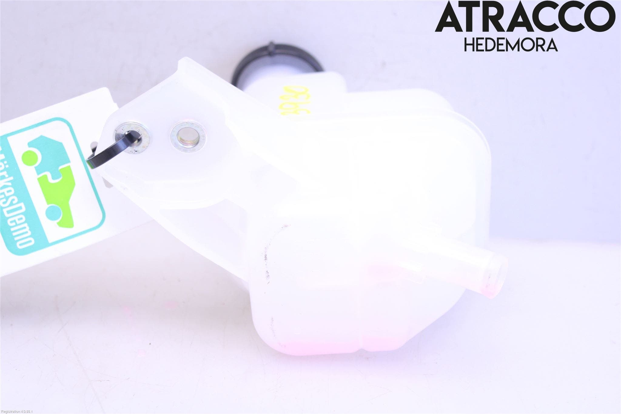 Toyota YARIS CROSS XP21 21- Expansionstank