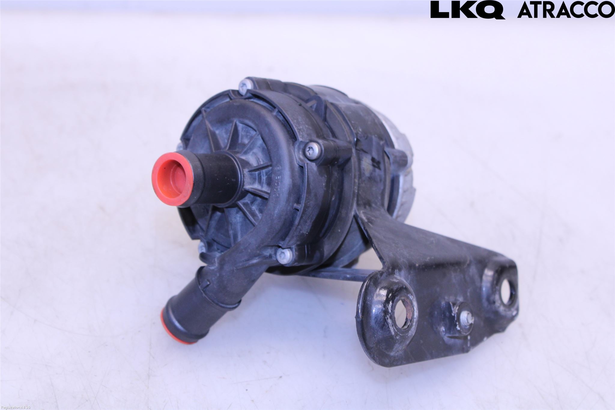 Volkswagen VW PASSAT 15-19 Vattenpump