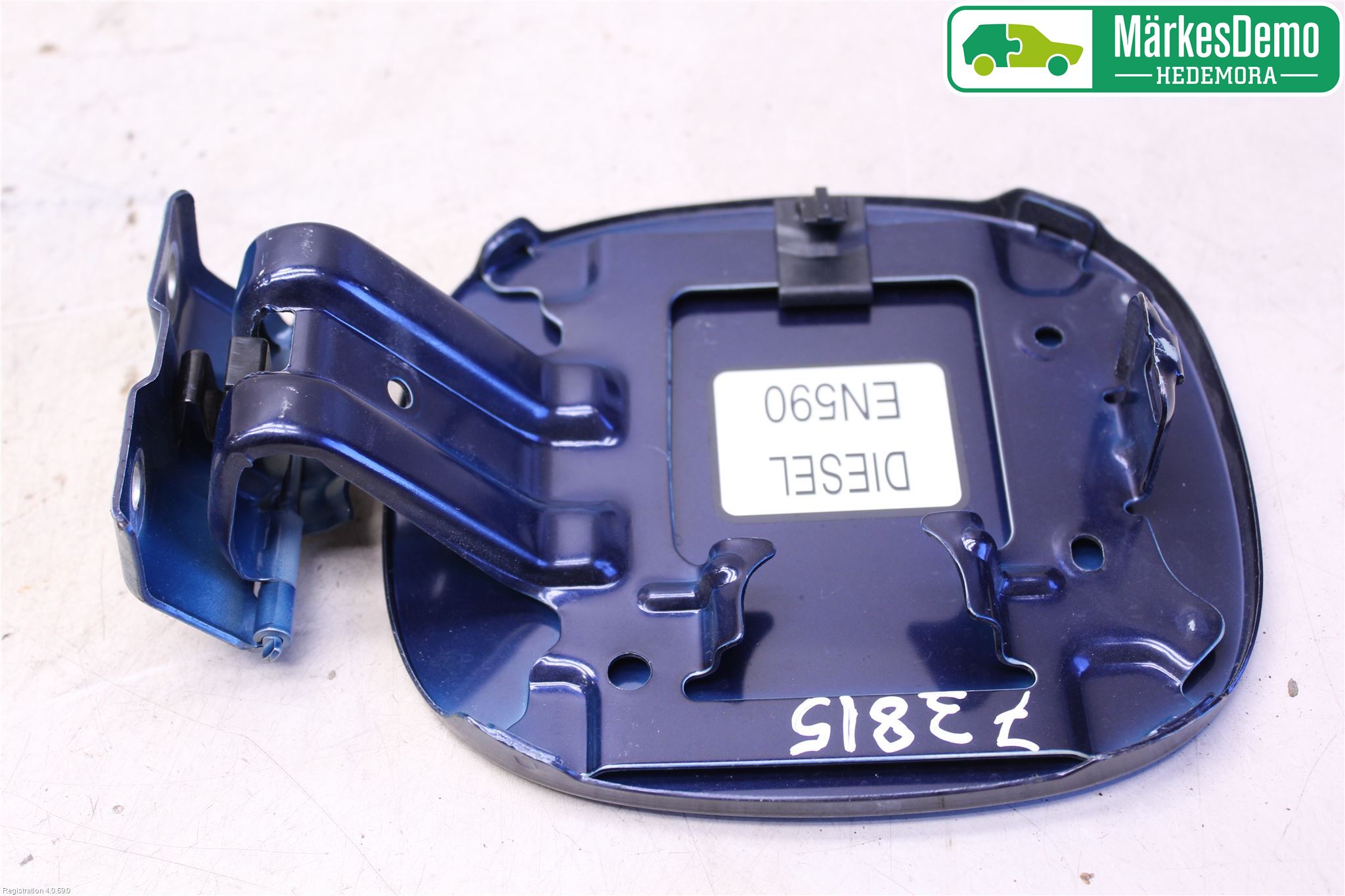 Mitsubishi OUTLANDER 07-12 Tanklucka