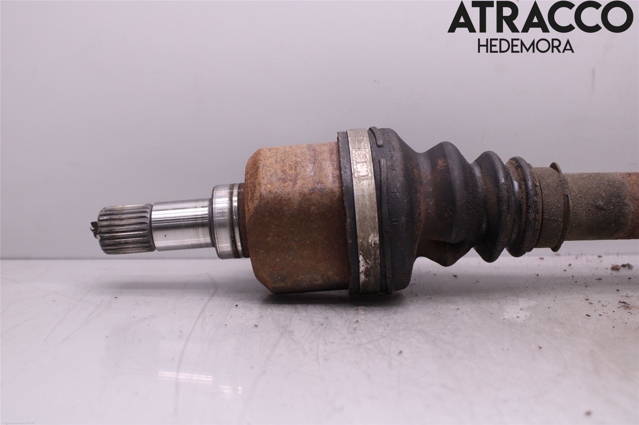 Peugeot PARTNER 08-15 Drivaxel Fram Vänster