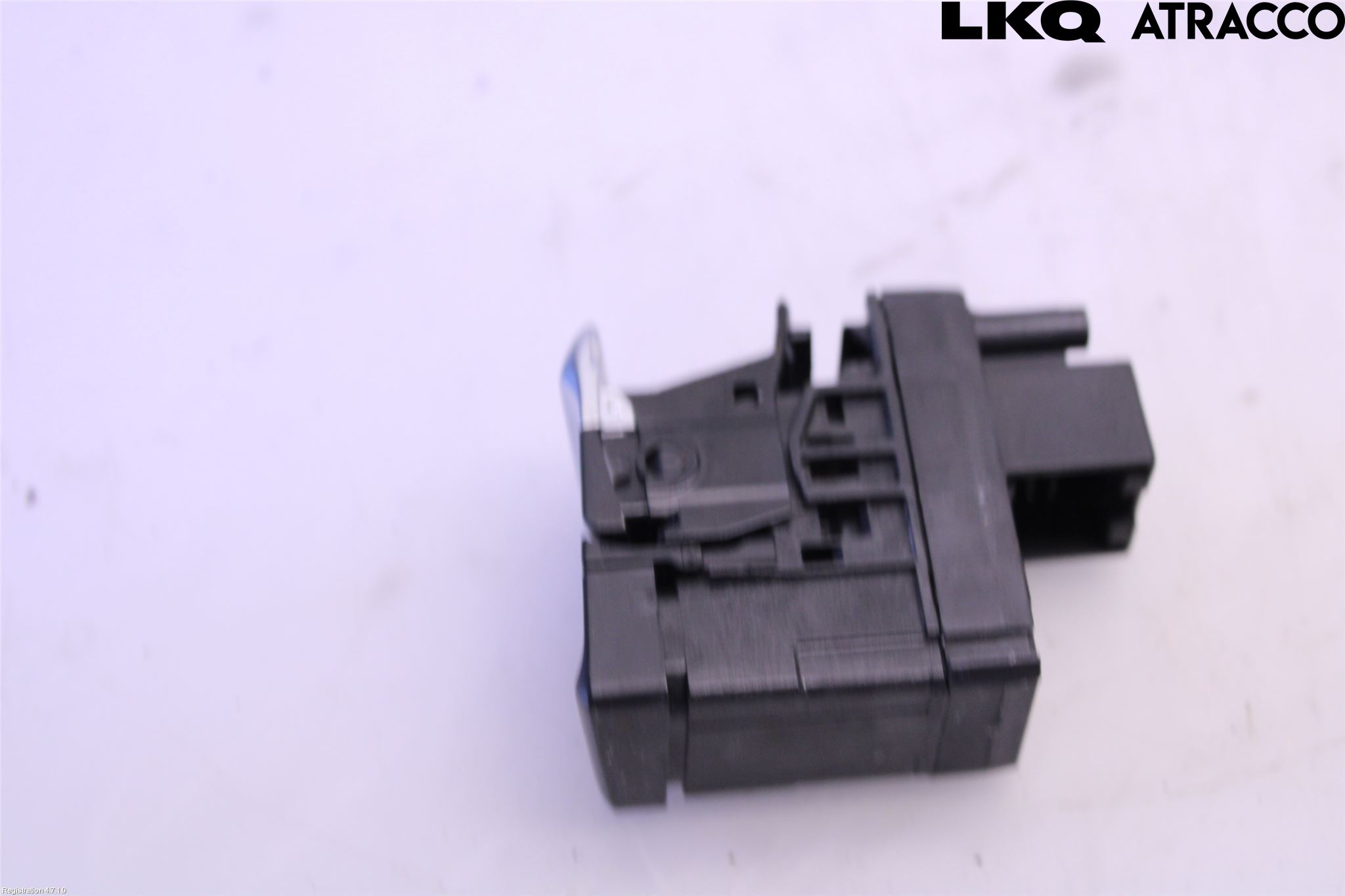 Audi Q5 09-16 Strömställare Parkeringsbroms