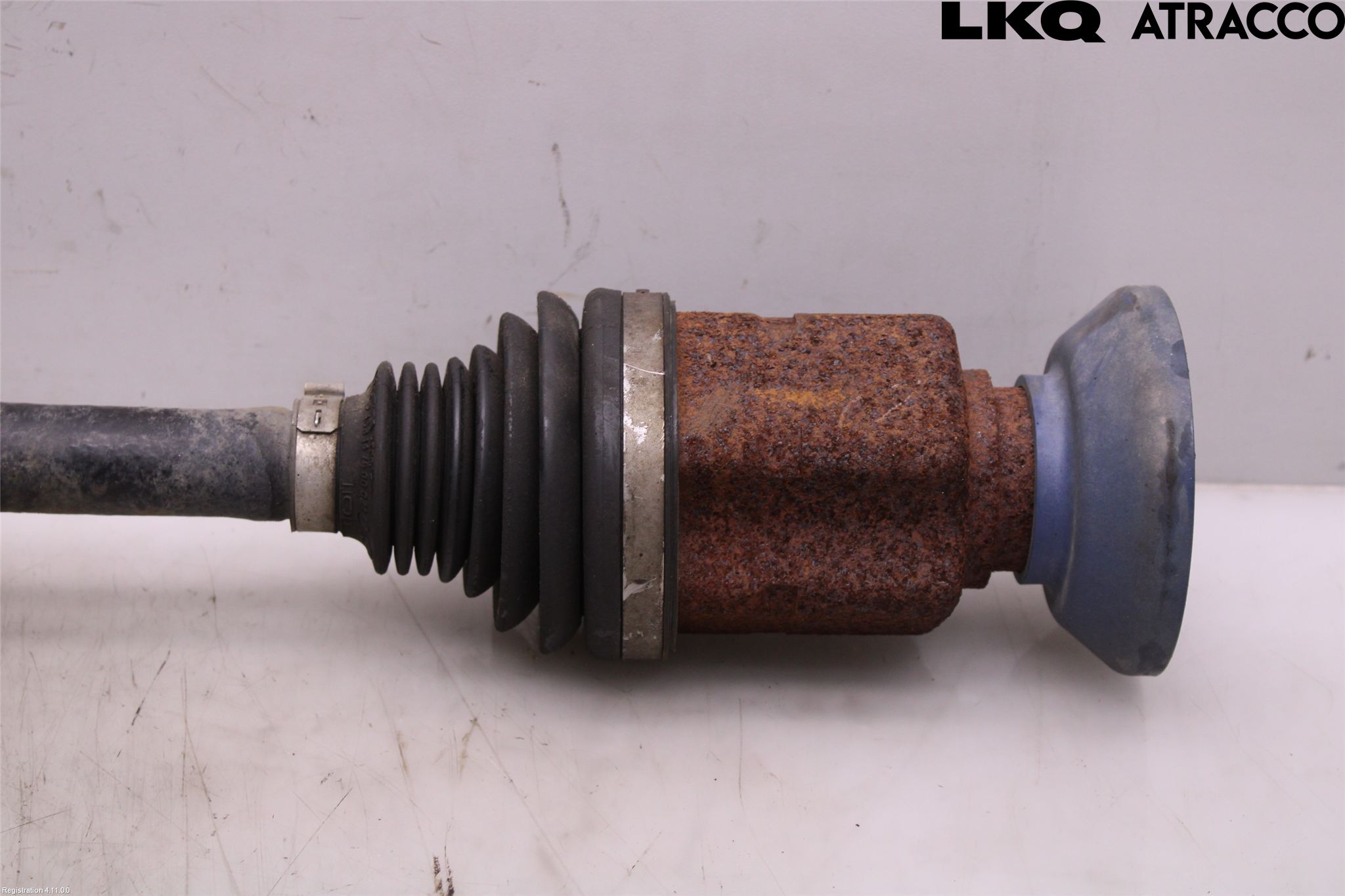 Volkswagen VW TIGUAN 16-24 Drivaxel Fram Höger