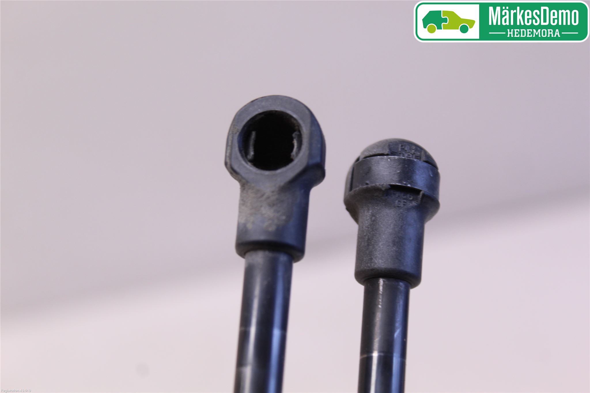 BMW 1 E87/81 5D/3D 03-11 Gasfjäder Baklucka