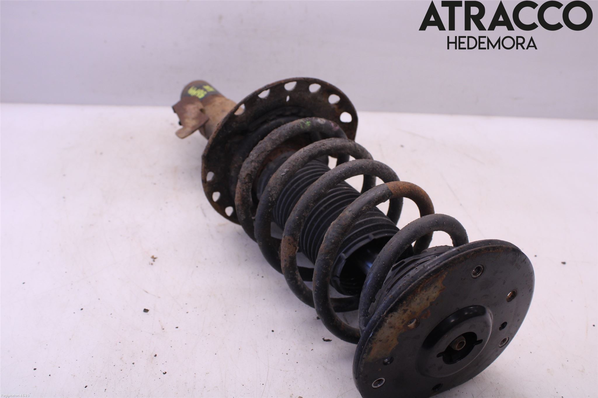 Volvo V70 08-13 Fjäderben Fram Höger