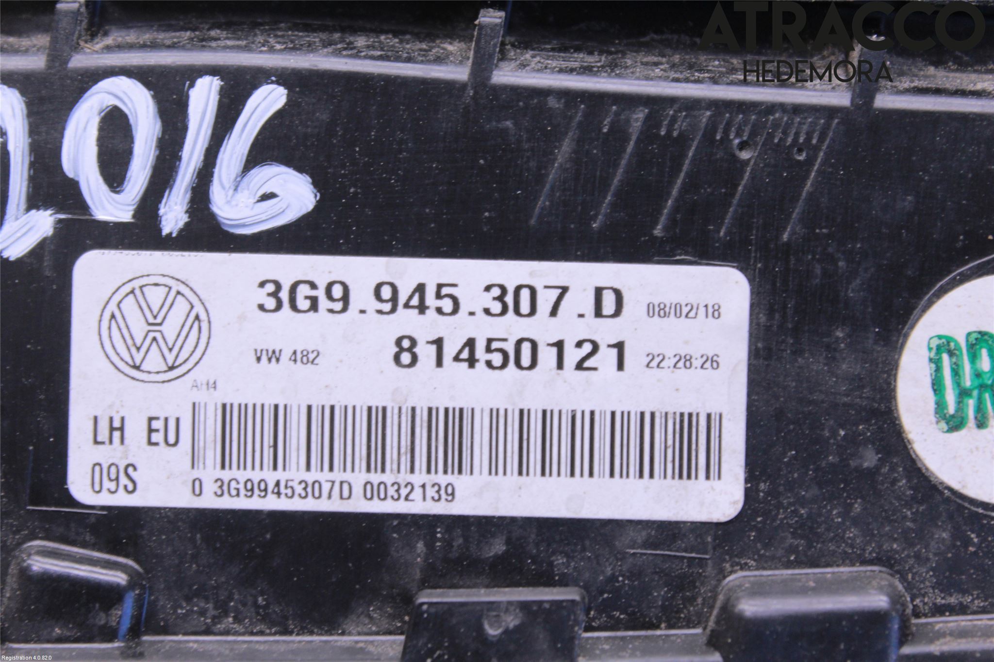 Volkswagen VW PASSAT 15-19 Bakljus Lucka Vä