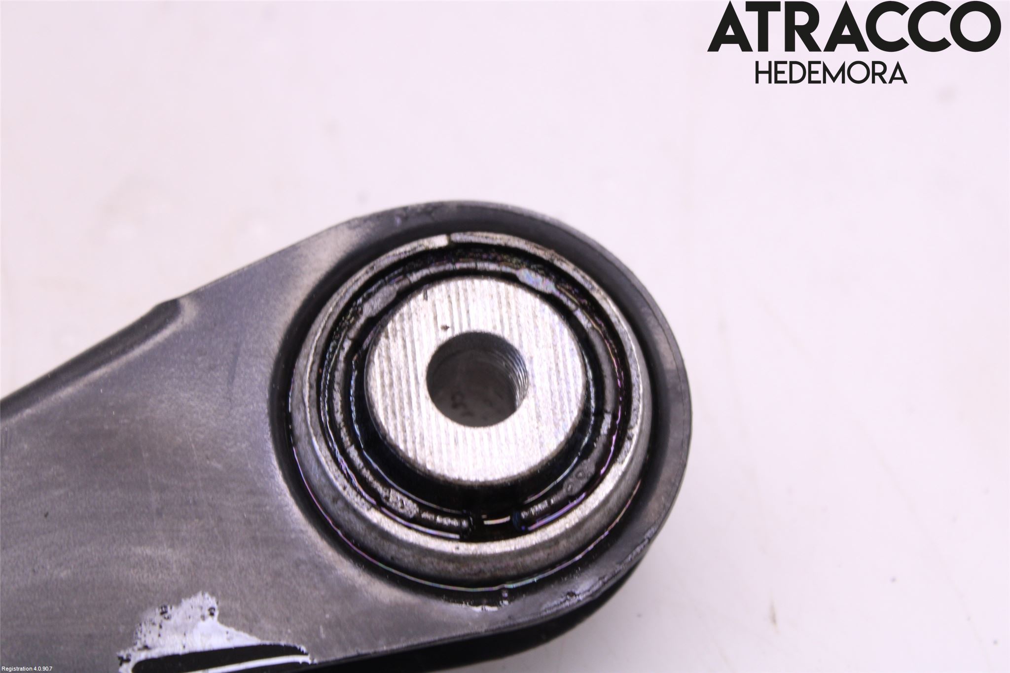 BMW 5 G30/G31/F90 17-23 Bärarm Bak Övre Vänster
