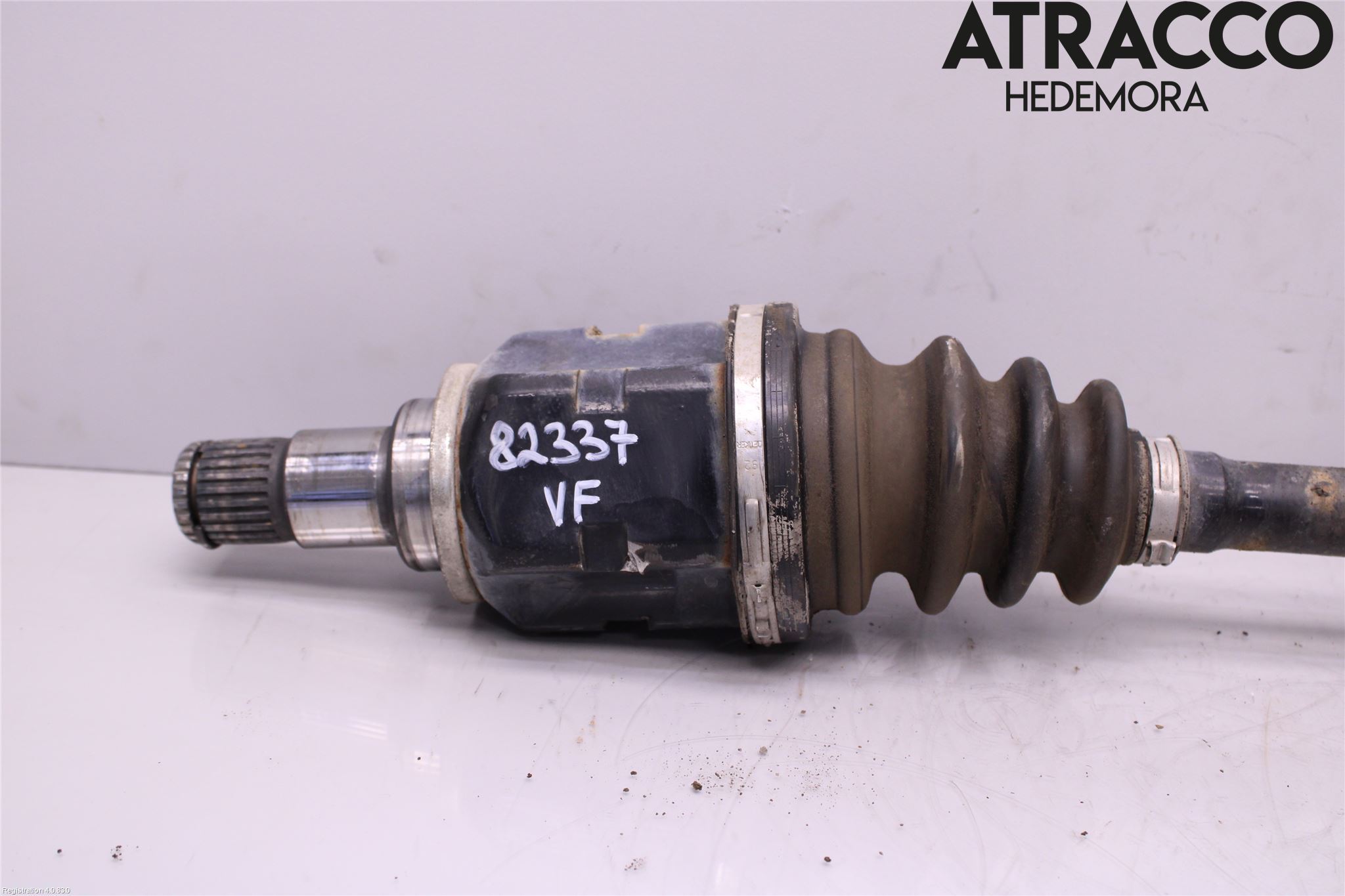Toyota AVENSIS 16-18 Drivaxel Fram Vänster