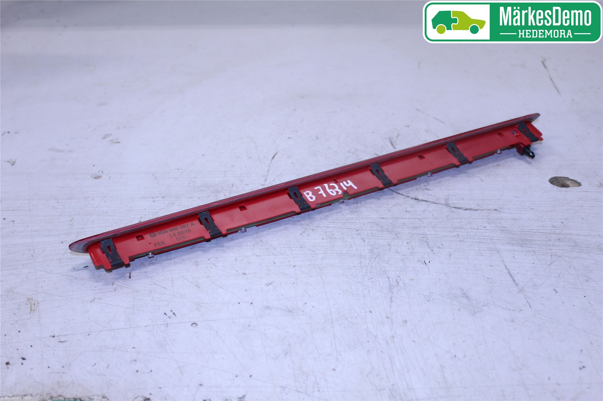 Volkswagen VW PASSAT 15-19 Bromsljus Bakruta