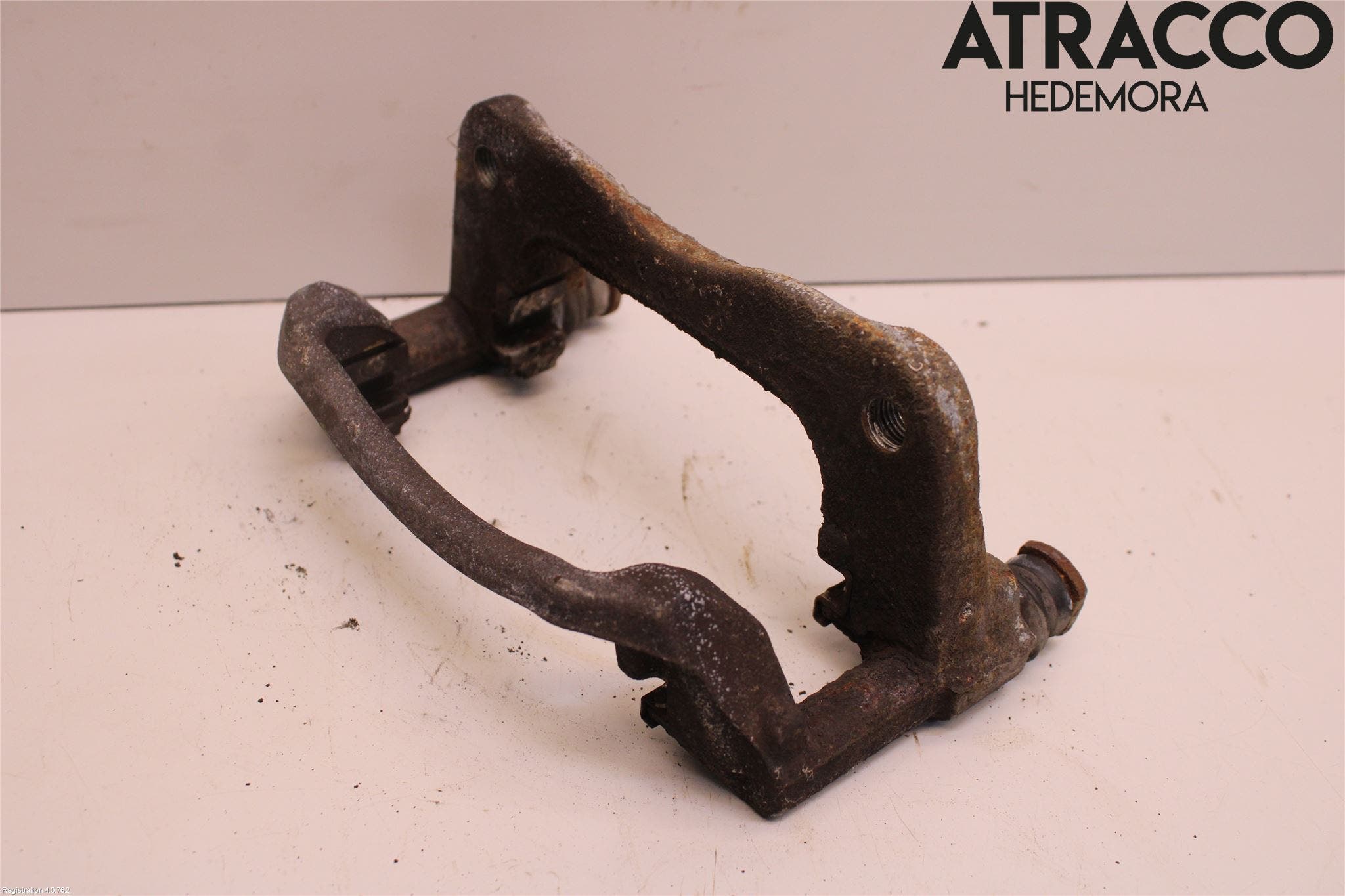 Toyota AURIS 13-19 Bromsokshållare