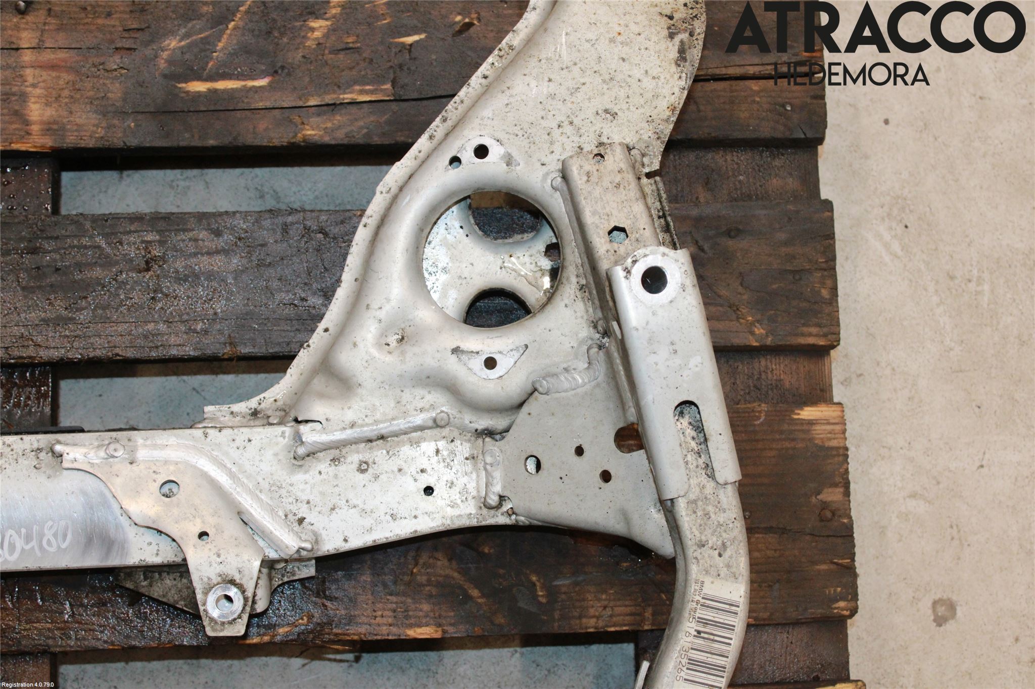 BMW 1 E87/81 5D/3D 03-11 Framvagnsbalk