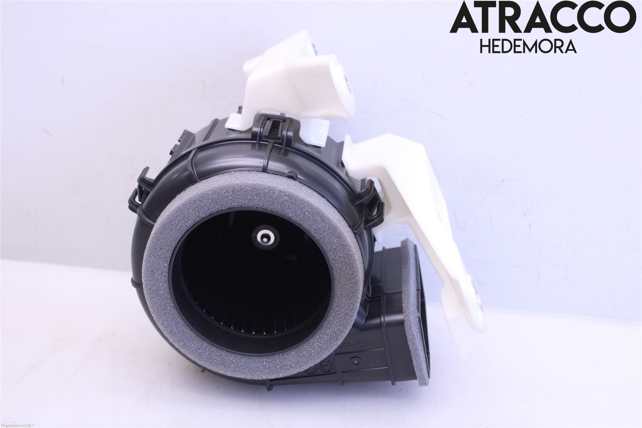 Toyota YARIS CROSS XP21 21- Kylfläkt El