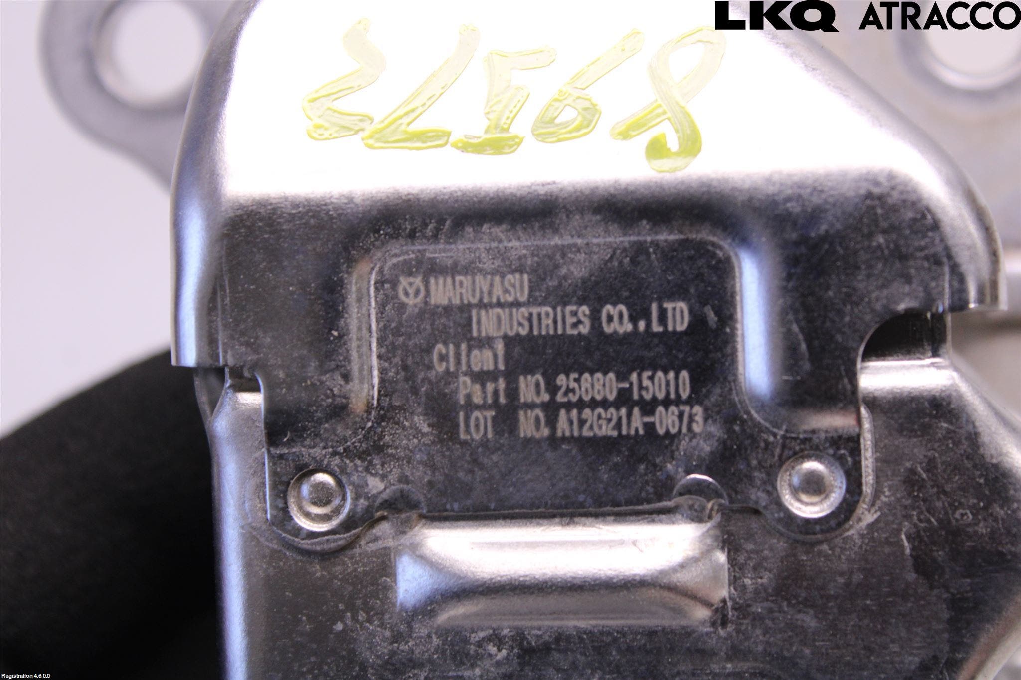 Toyota YARIS CROSS XP21 21- Avgaskylare