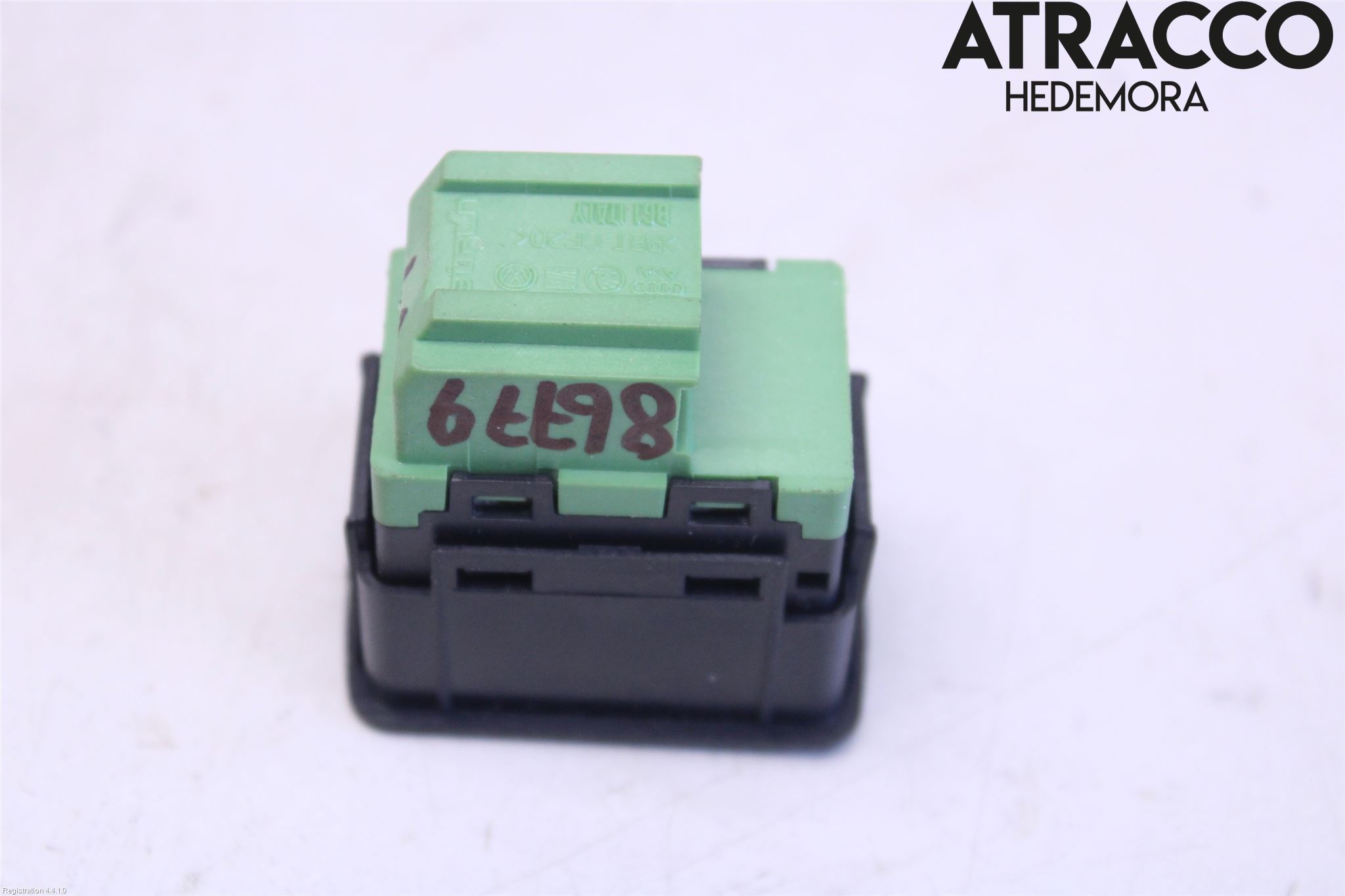 Audi A8/S8 4H 10-17 Strömställare Fram