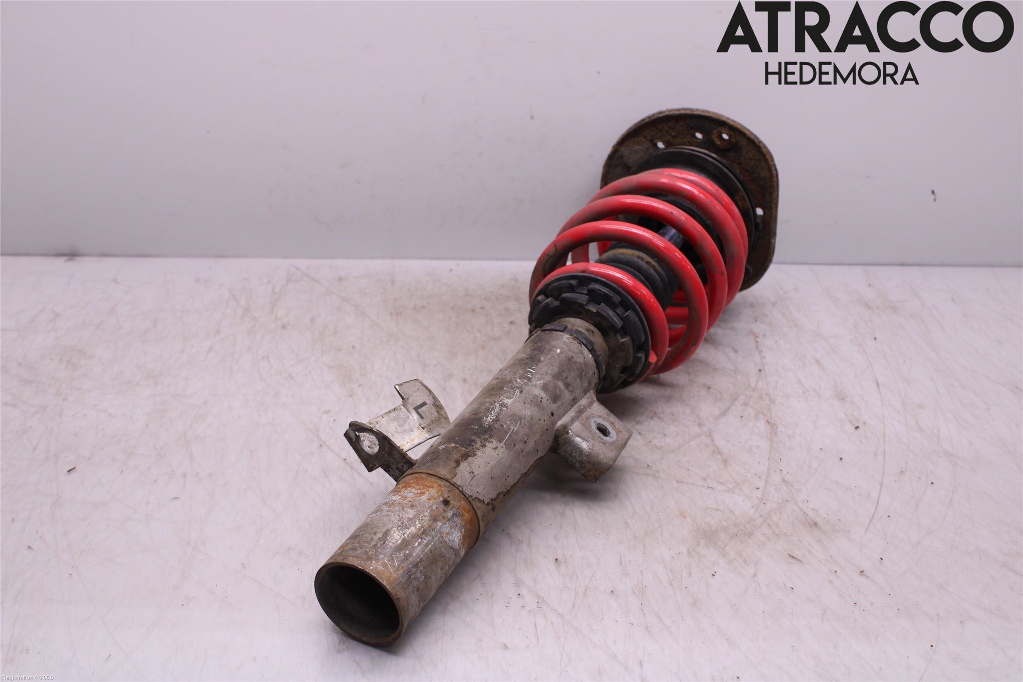 Volvo V70 08-13 Fjäderben Fram Höger