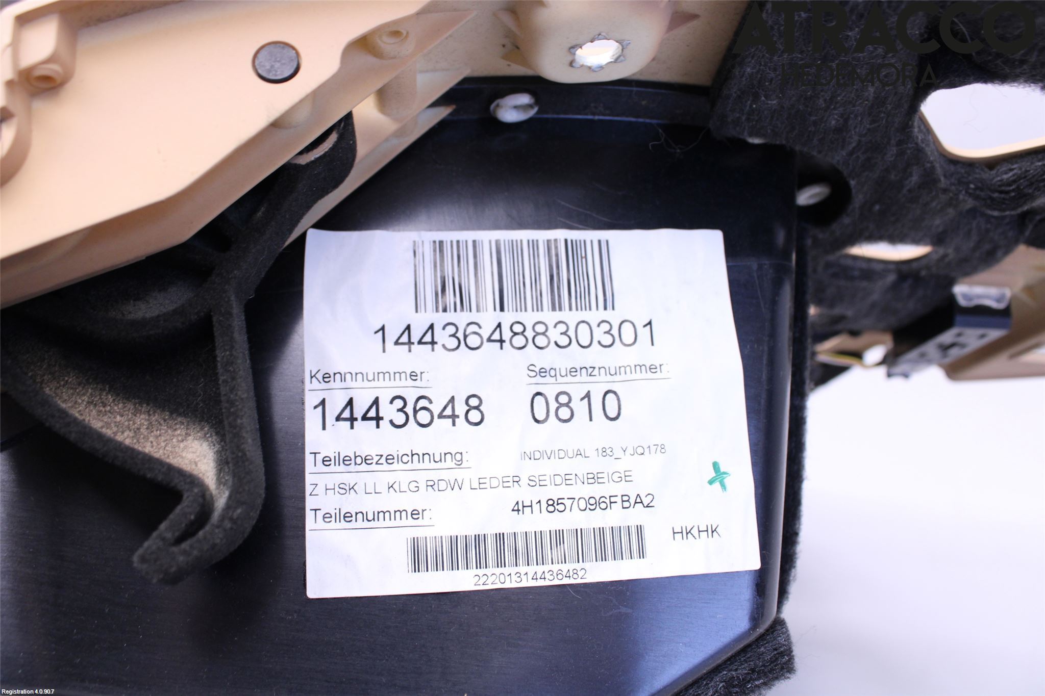 Audi A8/S8 4H 10-17 Handskfack