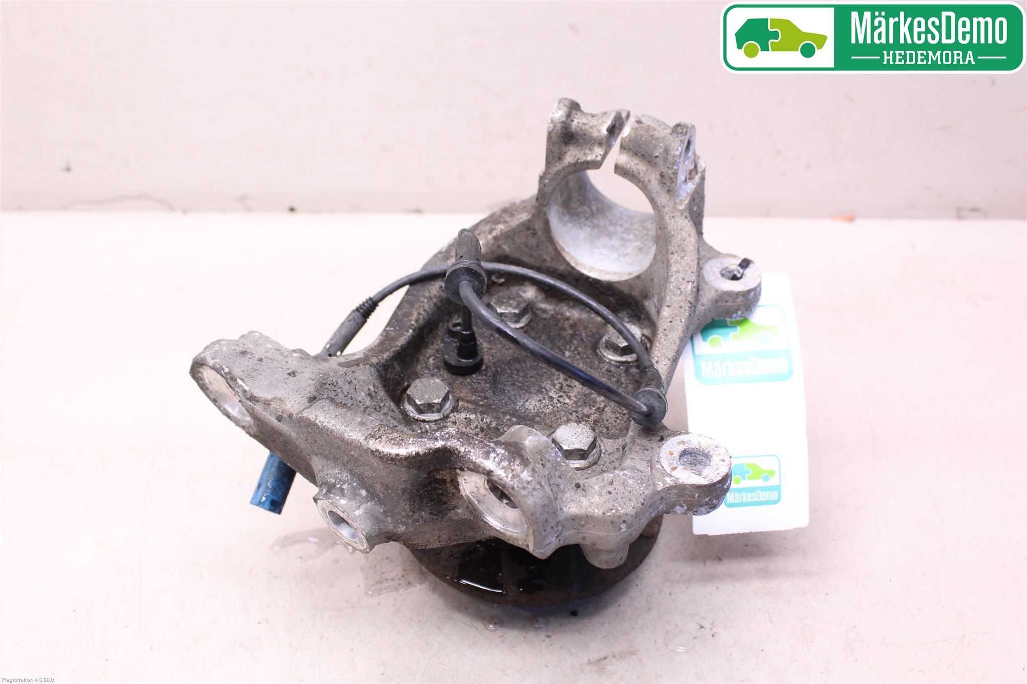 BMW 5 E60/61 Sed/Tou 02-10 Styrspindel Lagerhus Hö