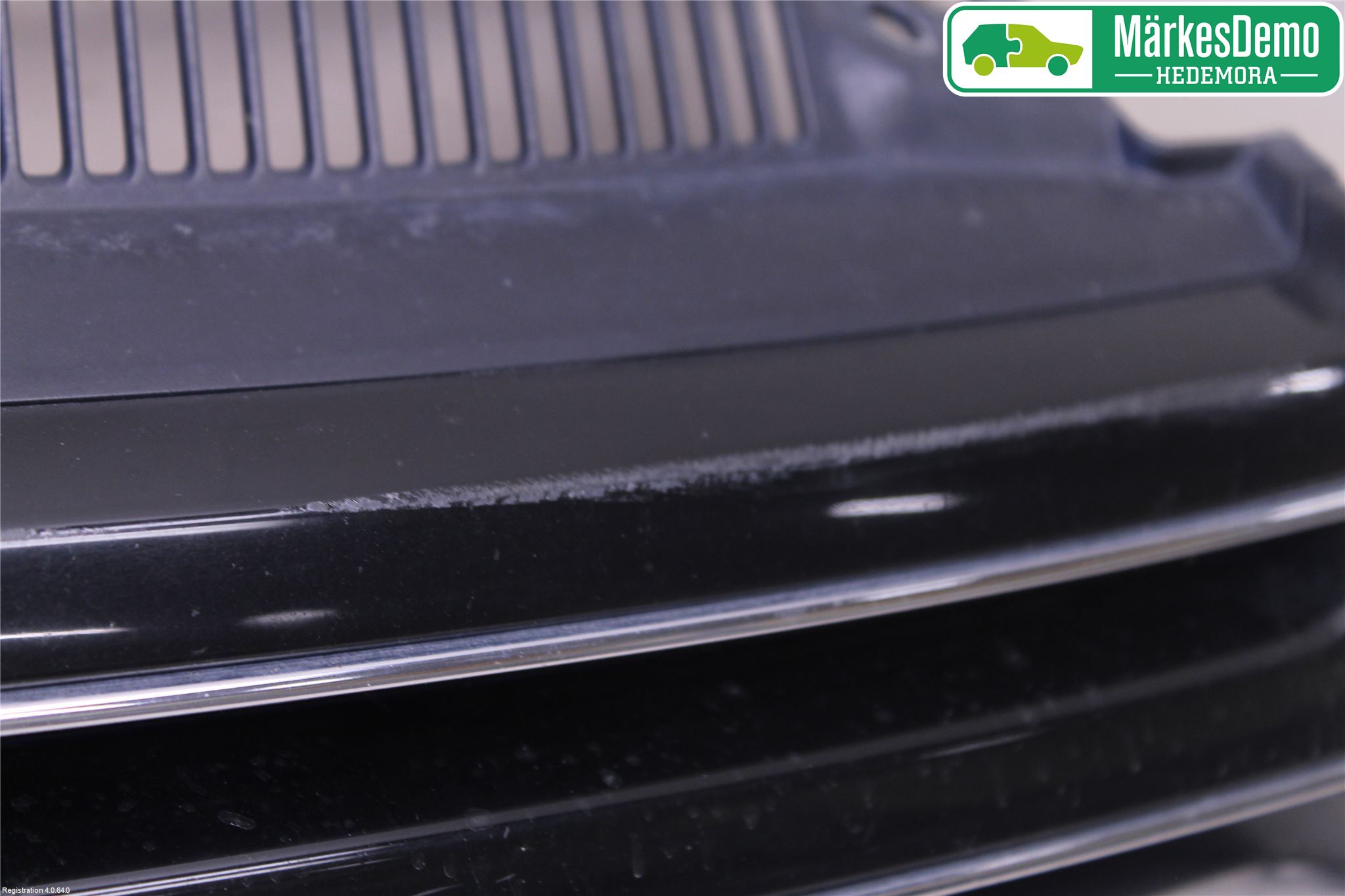 Volkswagen VW GOLF VI 09-13 Grill Komp